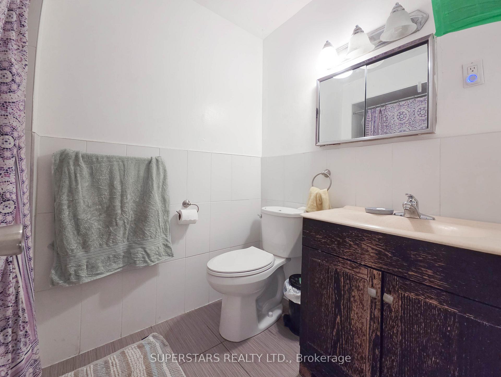 Photo 21 of 856 Wilson Avenue, North York, Downsview-Roding-CFB — HOMEH