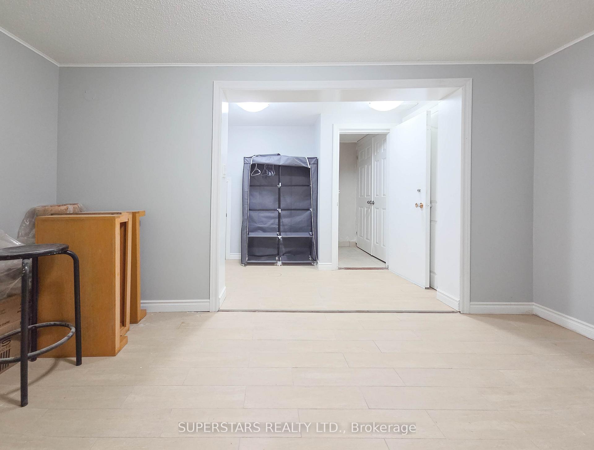 Photo 26 of 856 Wilson Avenue, North York, Downsview-Roding-CFB — HOMEH