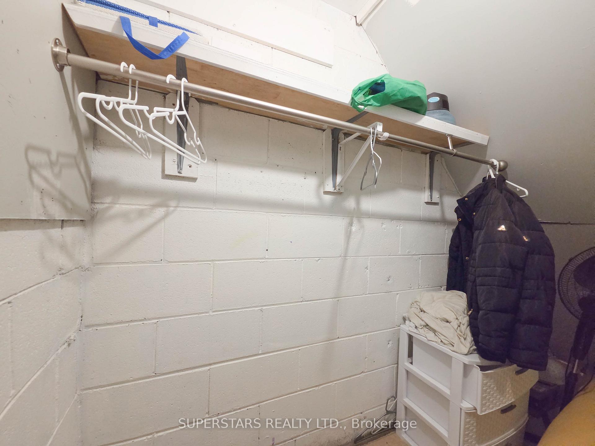 Photo 29 of 856 Wilson Avenue, North York, Downsview-Roding-CFB — HOMEH