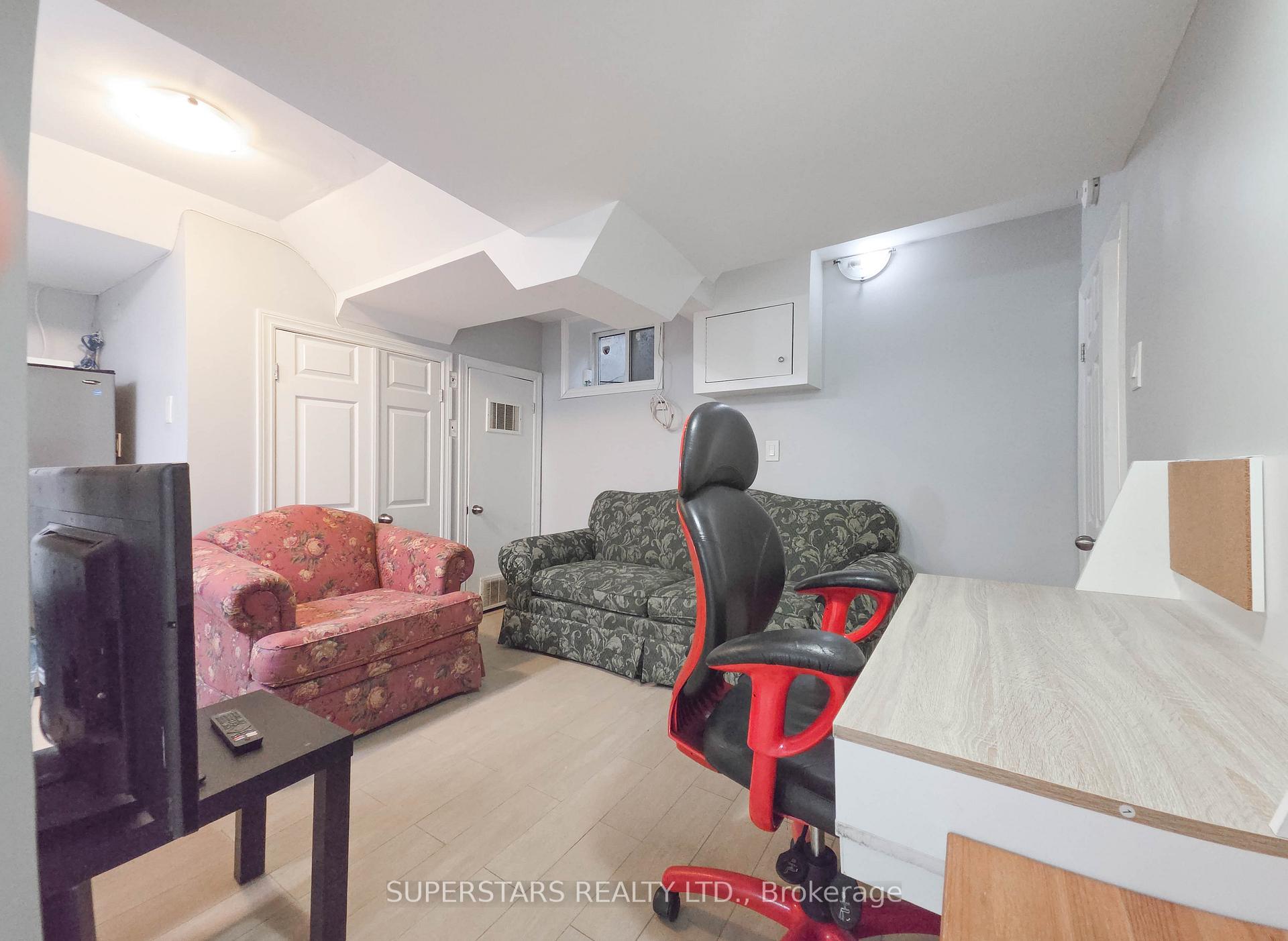 Photo 34 of 856 Wilson Avenue, North York, Downsview-Roding-CFB — HOMEH