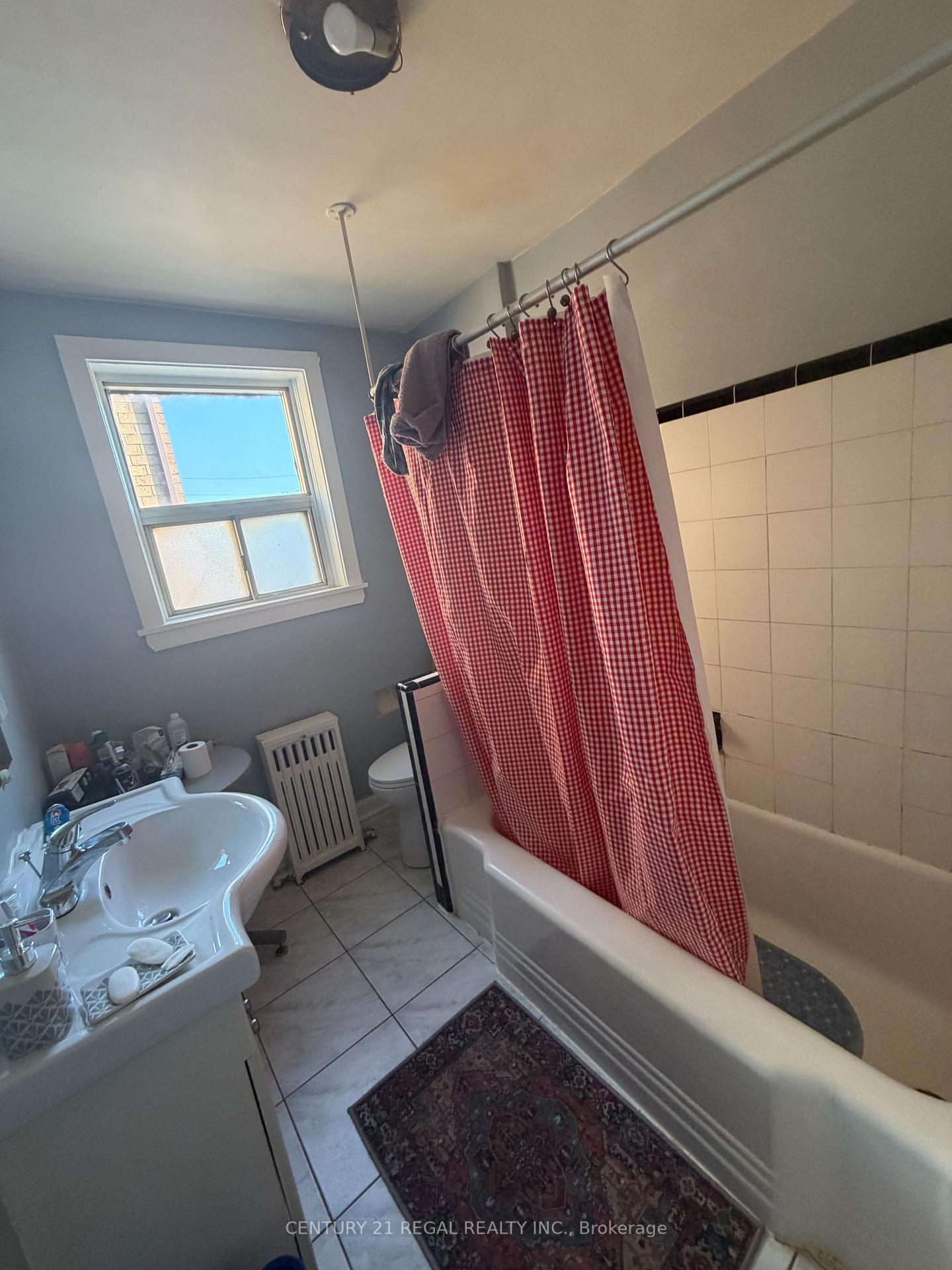 Photo 3 of 1615 Weston Road, North York, Weston — HOMEH