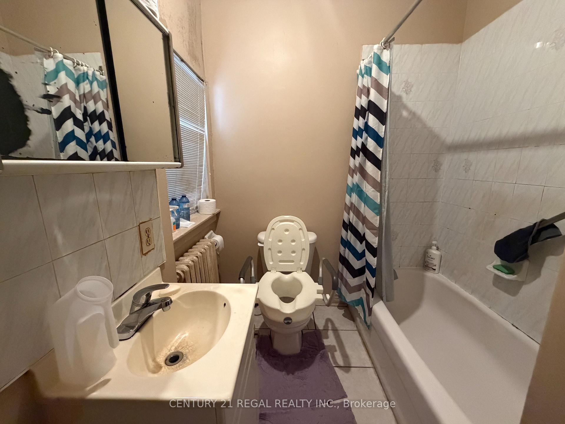 Photo 9 of 1615 Weston Road, North York, Weston — HOMEH