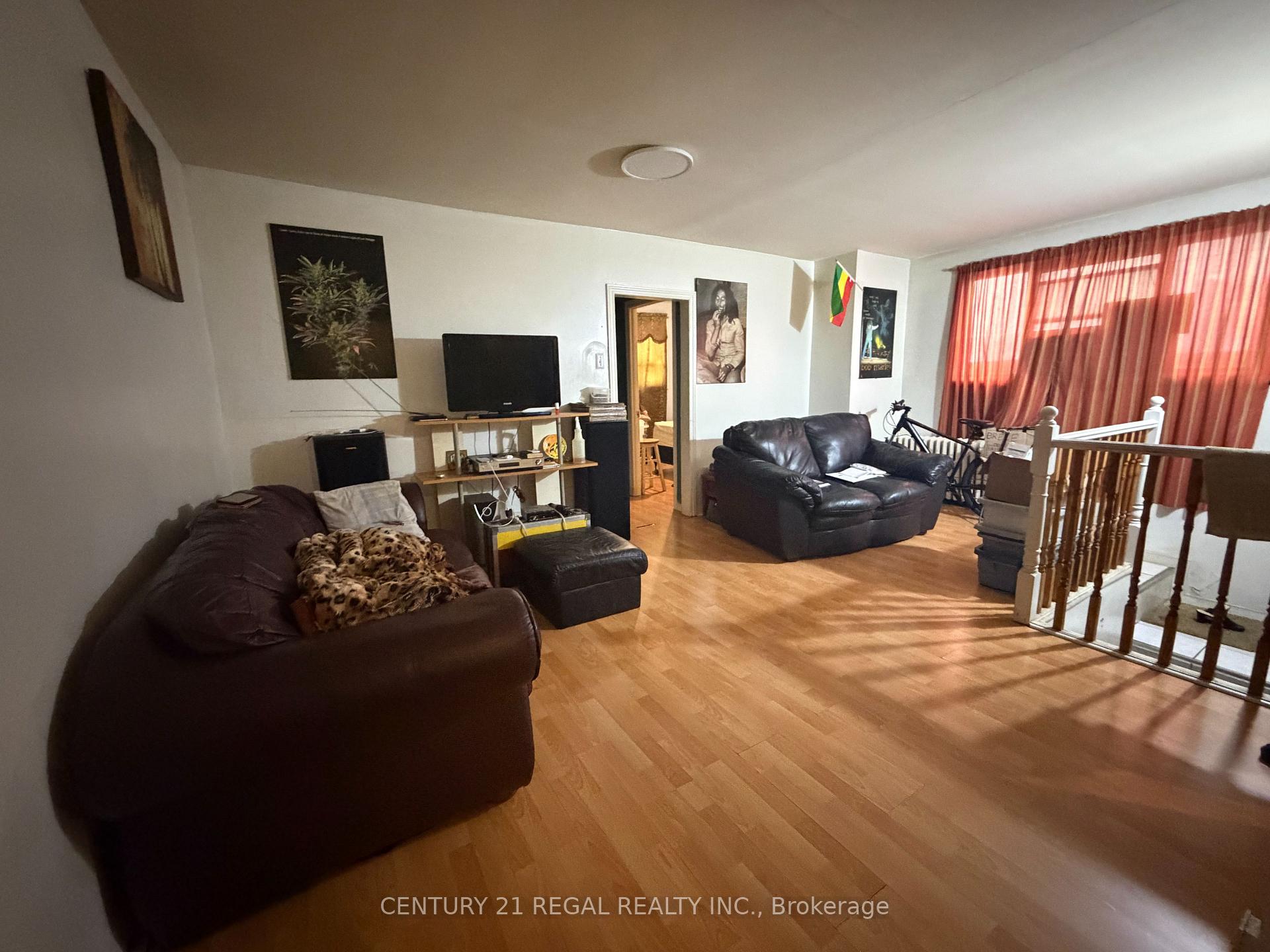 Photo 10 of 1615 Weston Road, North York, Weston — HOMEH