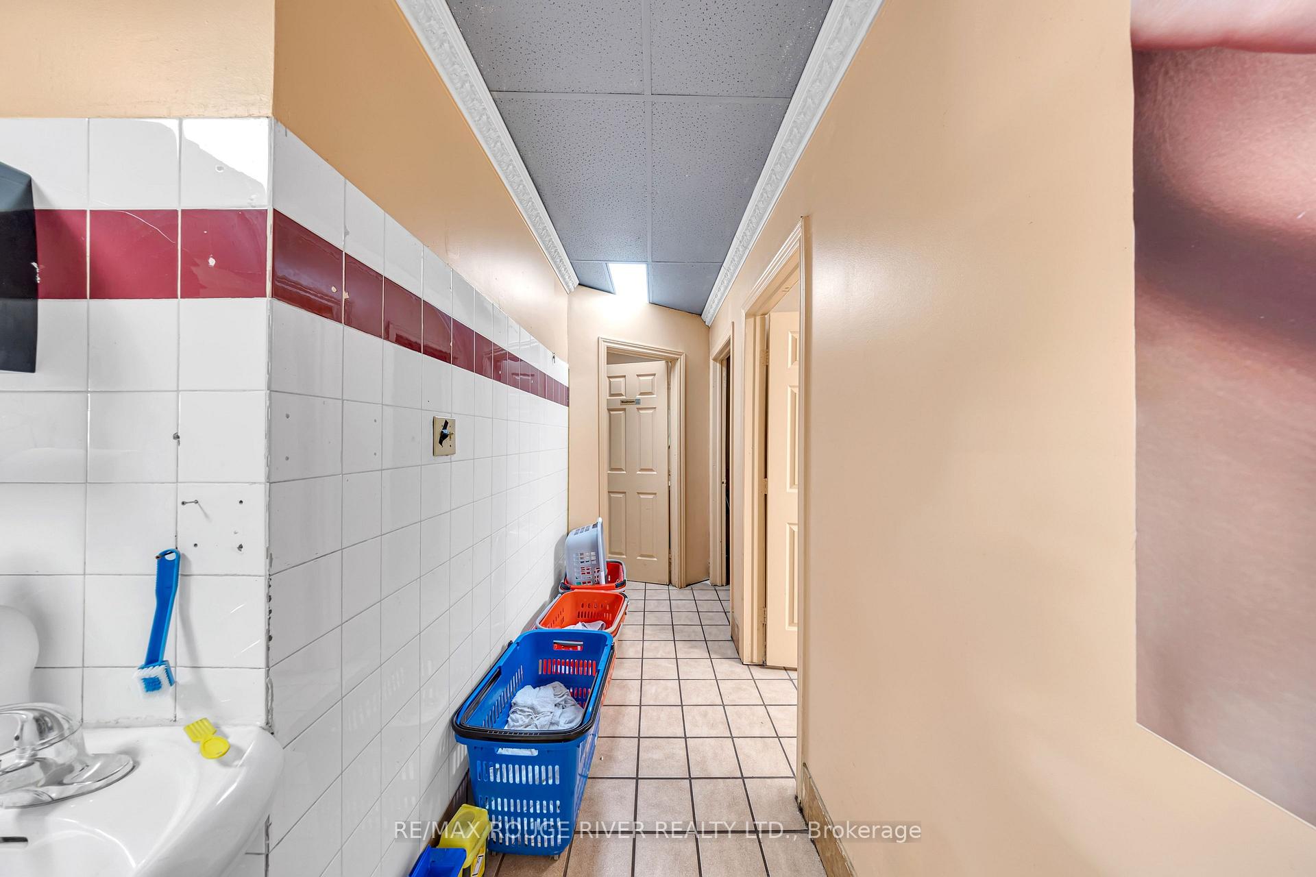 Photo 9 of 2282 Islington Avenue, Etobicoke, Rexdale-Kipling — HOMEH