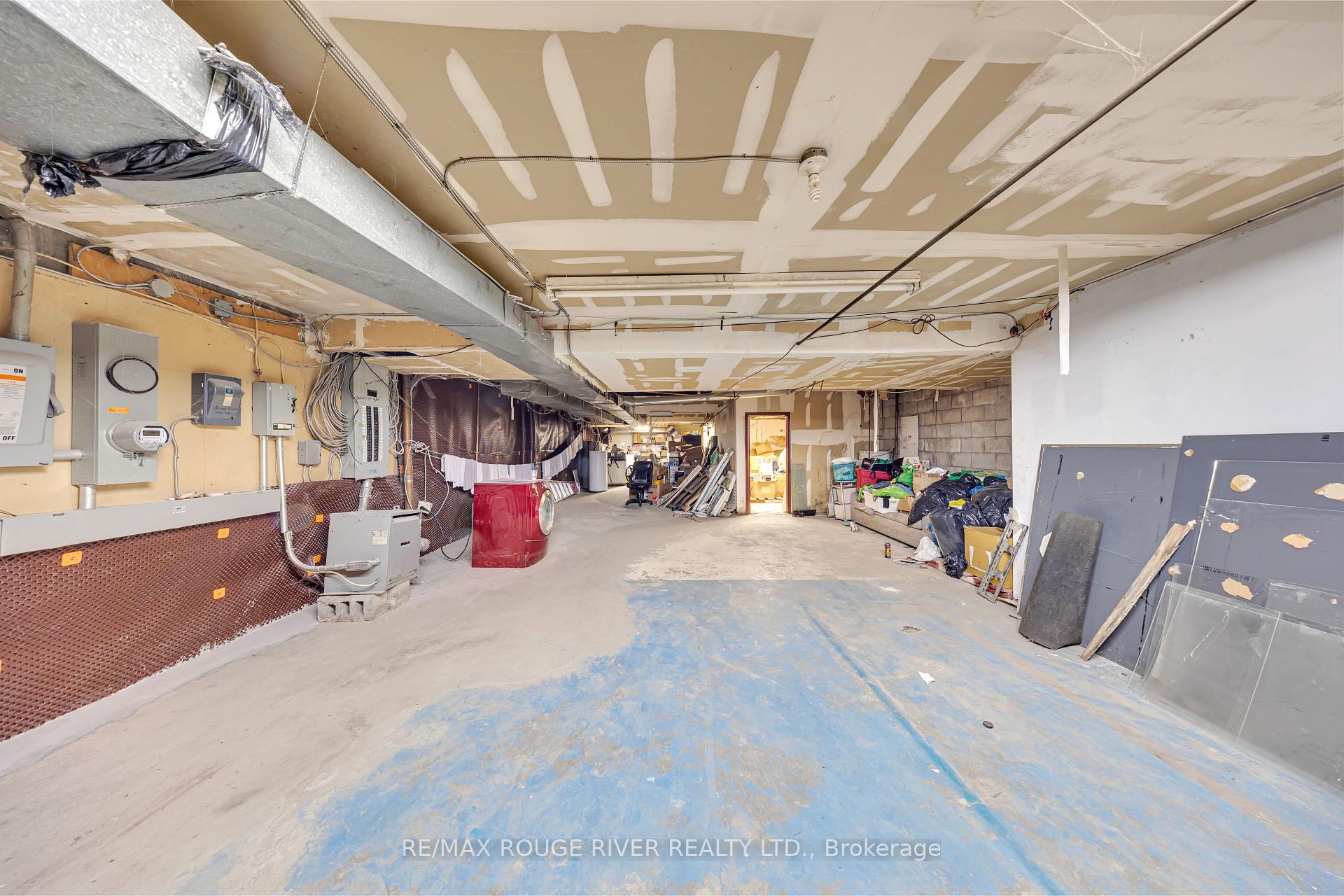 Photo 14 of 2282 Islington Avenue, Etobicoke, Rexdale-Kipling — HOMEH