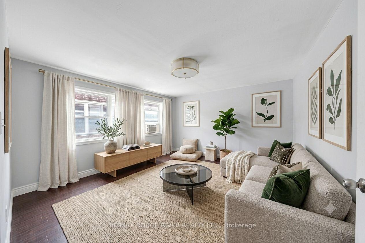 Photo 18 of 2282 Islington Avenue, Etobicoke, Rexdale-Kipling — HOMEH