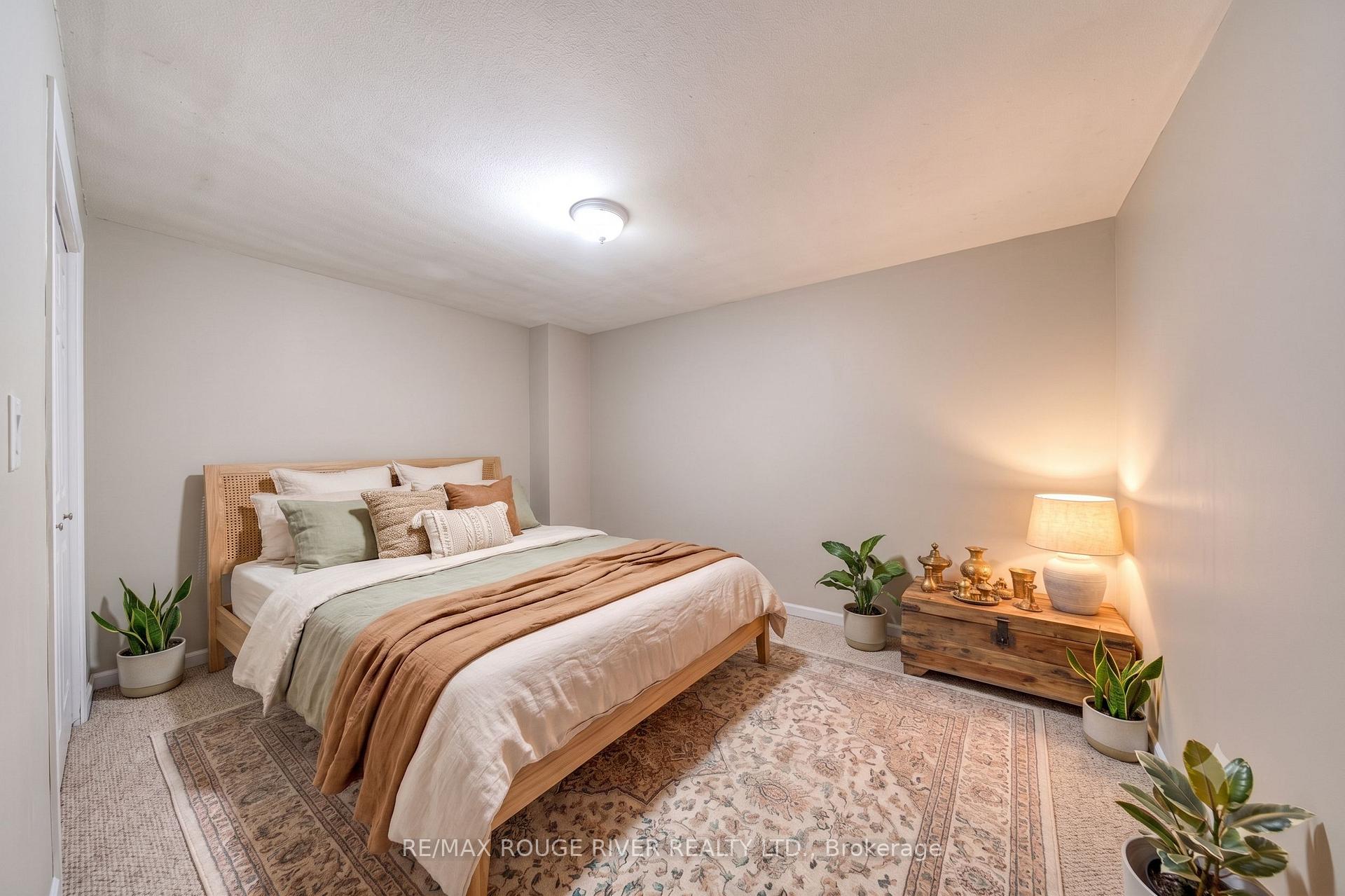 Photo 24 of 2282 Islington Avenue, Etobicoke, Rexdale-Kipling — HOMEH