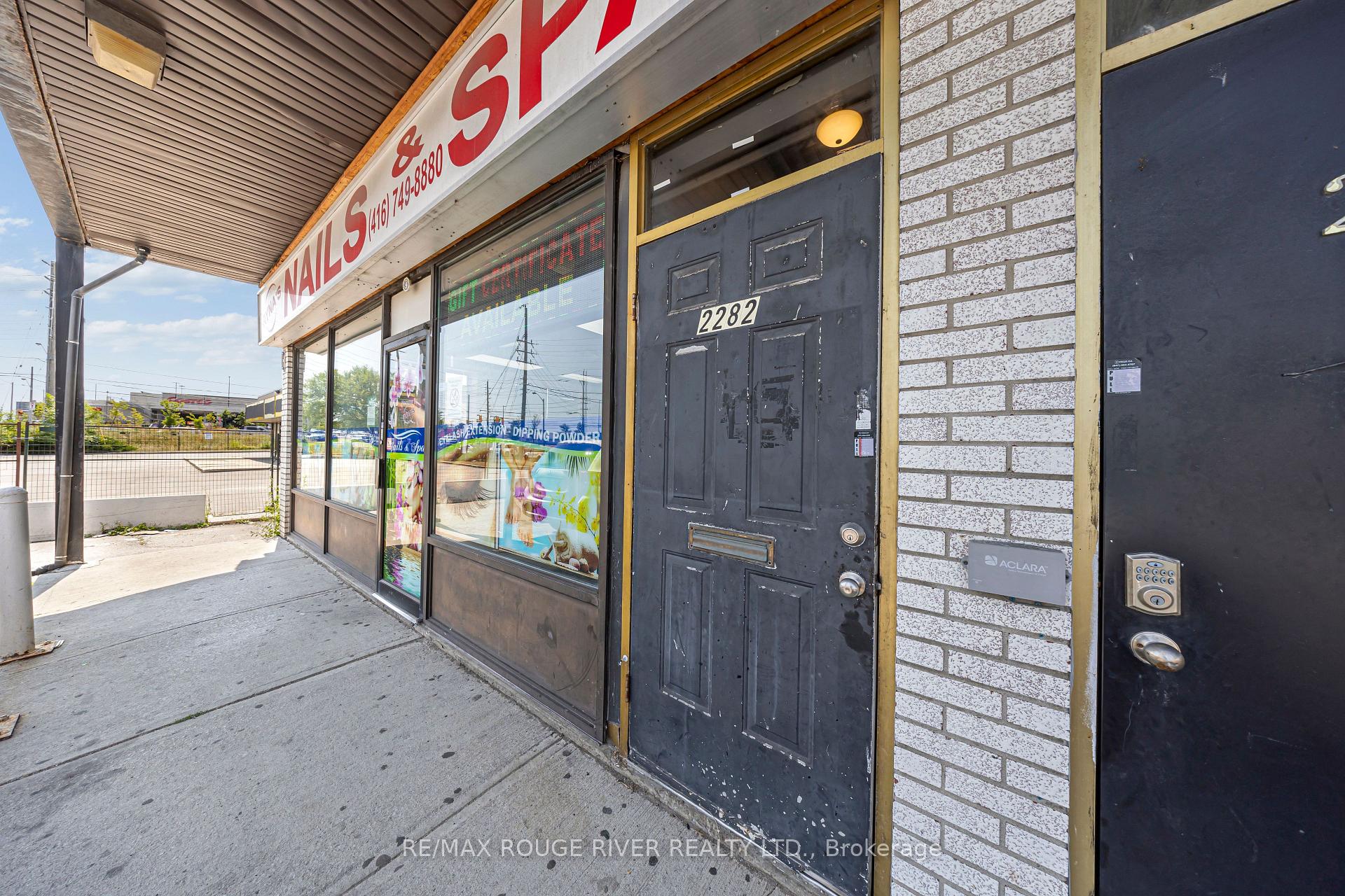 Photo 29 of 2282 Islington Avenue, Etobicoke, Rexdale-Kipling — HOMEH