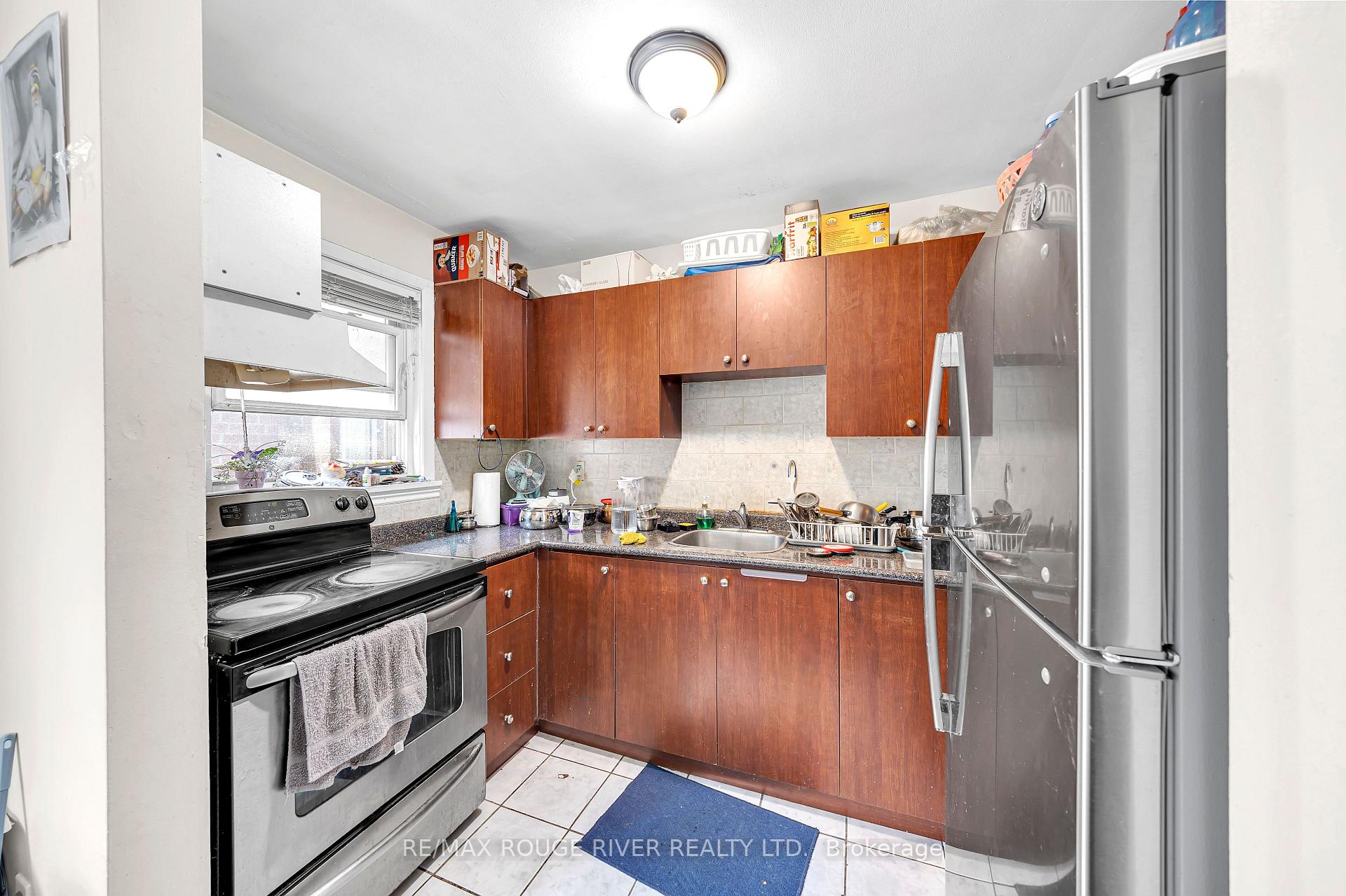 Photo 33 of 2282 Islington Avenue, Etobicoke, Rexdale-Kipling — HOMEH