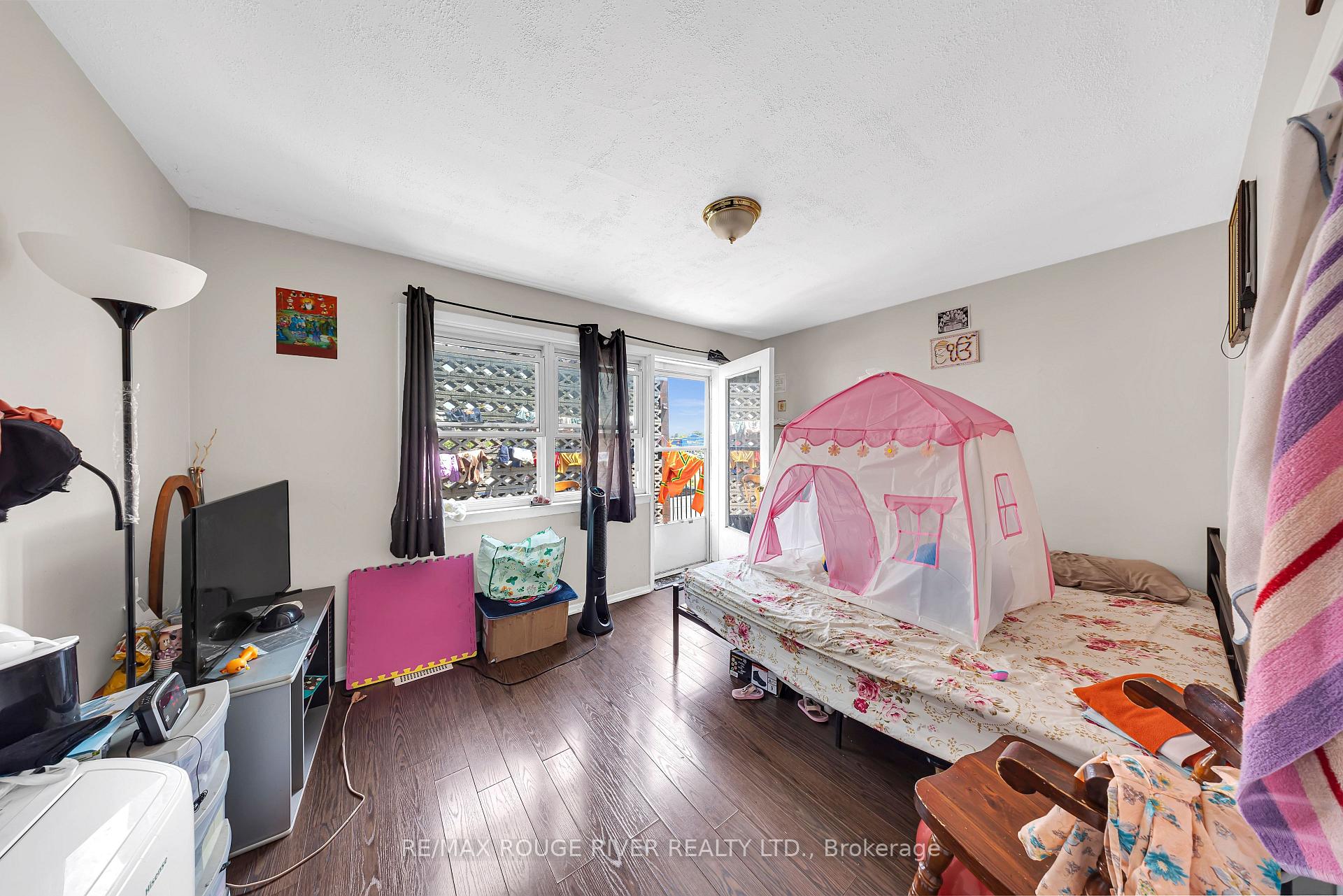 Photo 35 of 2282 Islington Avenue, Etobicoke, Rexdale-Kipling — HOMEH