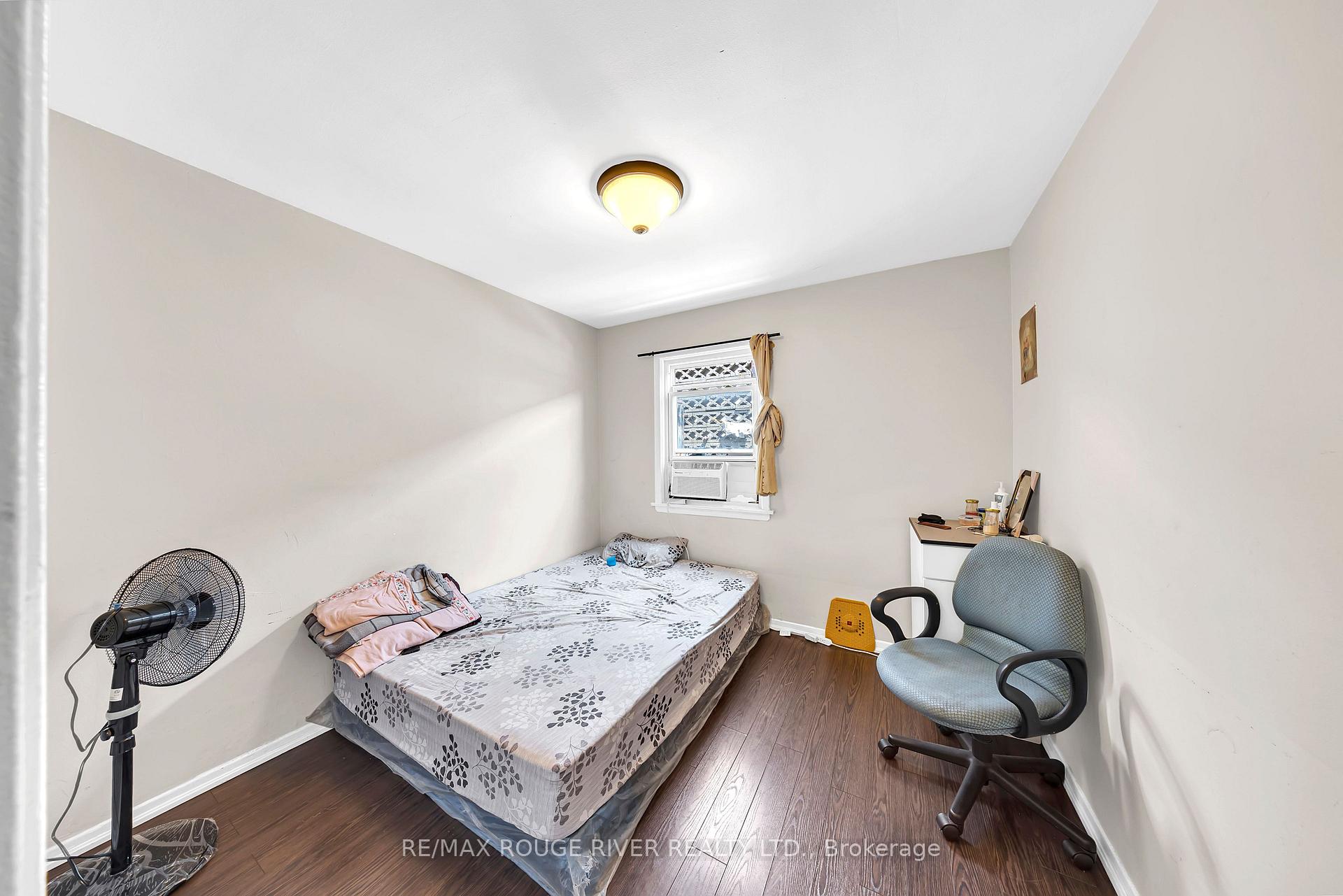 Photo 37 of 2282 Islington Avenue, Etobicoke, Rexdale-Kipling — HOMEH
