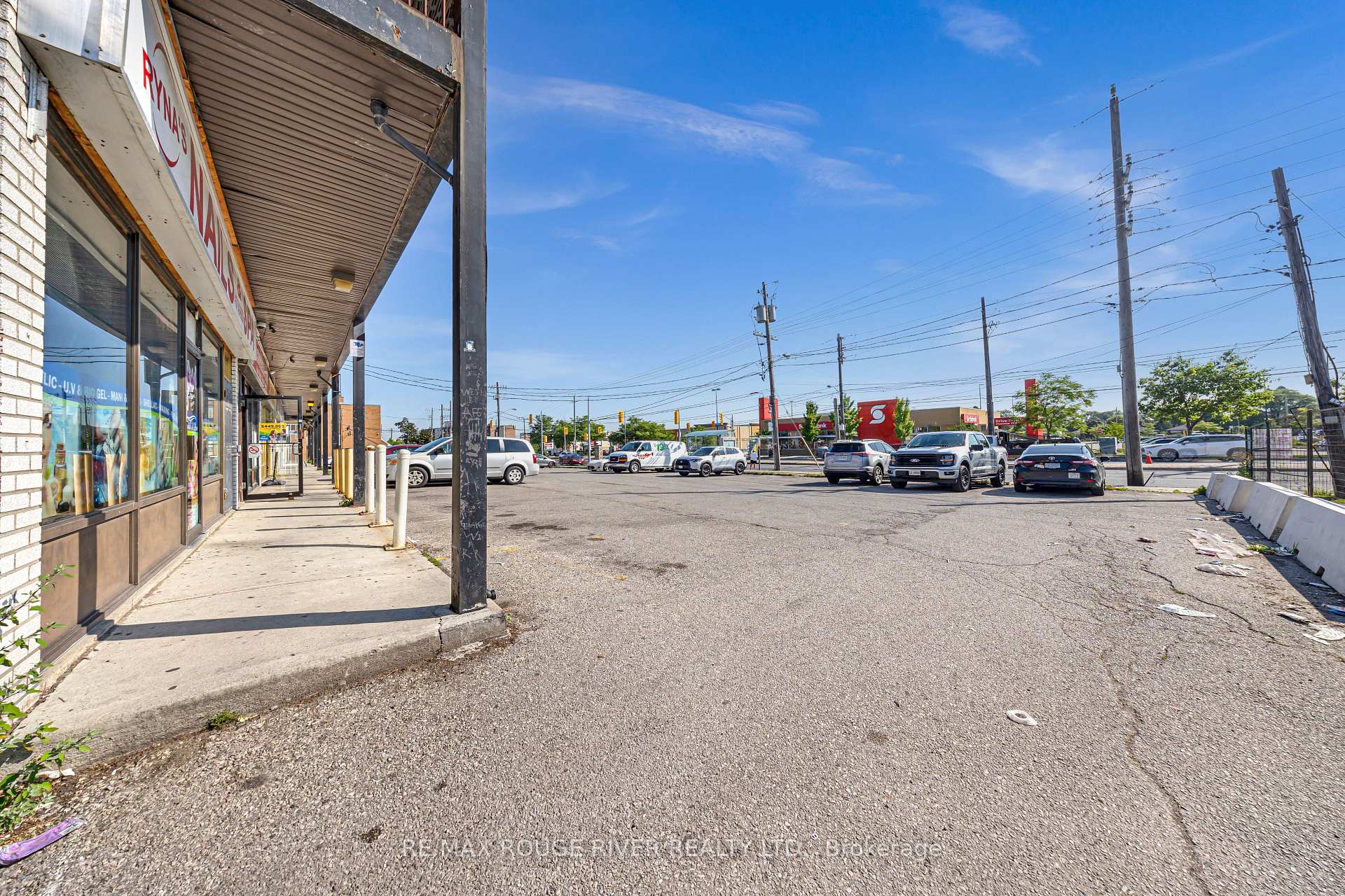 Photo 42 of 2282 Islington Avenue, Etobicoke, Rexdale-Kipling — HOMEH