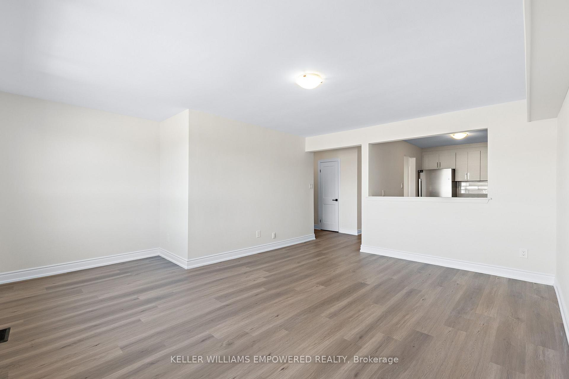 Photo 4 of 3019 Islington Avenue, North York, Humber Summit — HOMEH