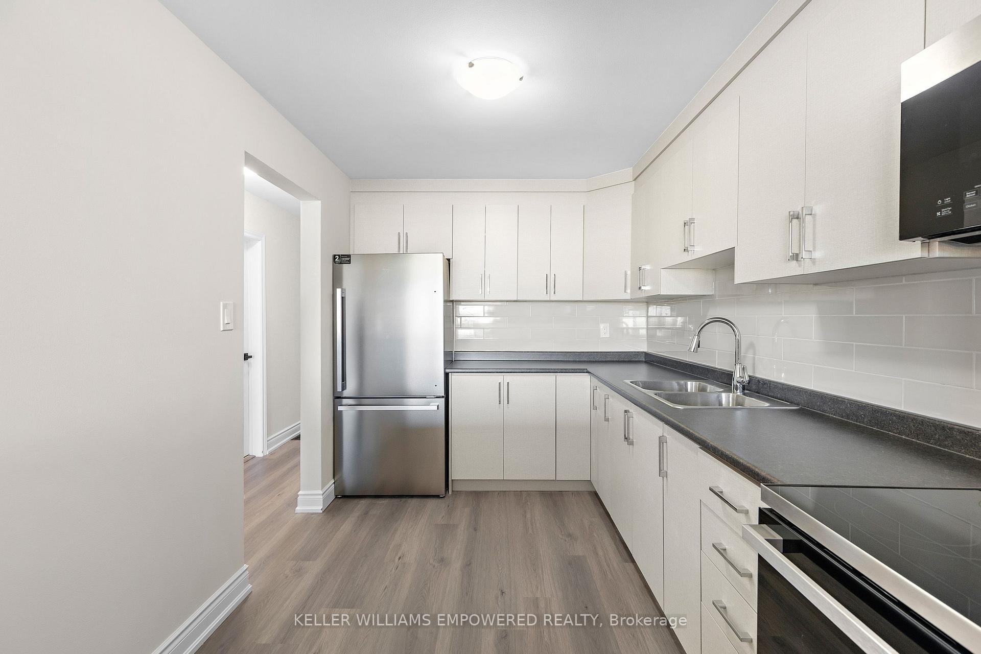 Photo 12 of 3019 Islington Avenue, North York, Humber Summit — HOMEH