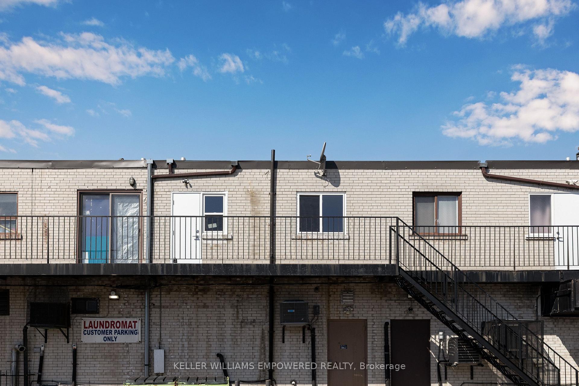 Photo 24 of 3019 Islington Avenue, North York, Humber Summit — HOMEH