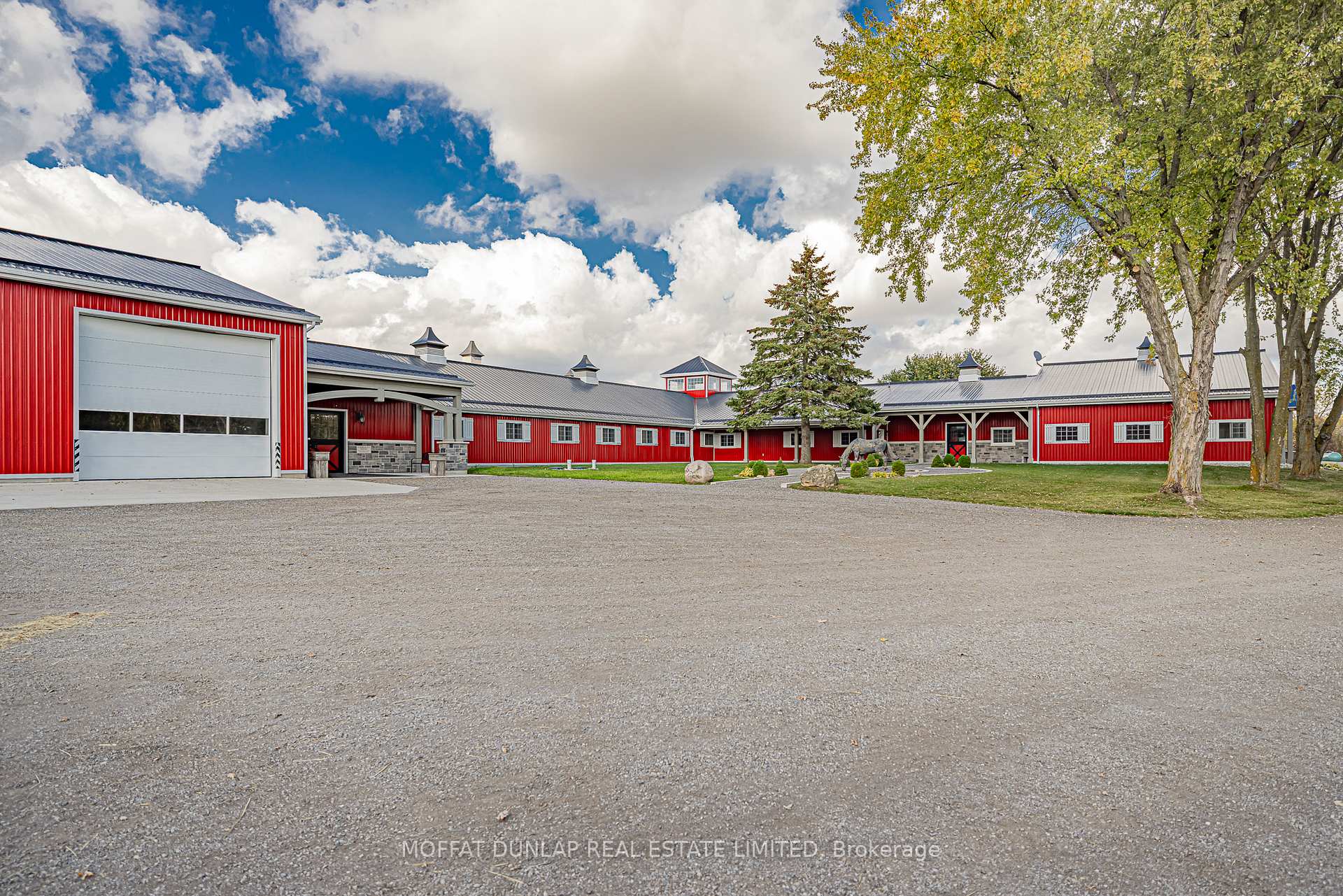 Photo 2 of 18095 Horseshoe Hill Road, Caledon, Rural Caledon — HOMEH