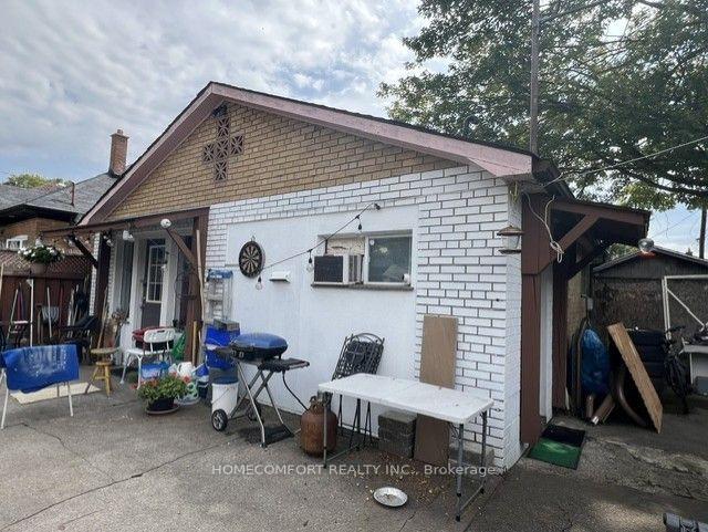 Photo 7 of 237 Park Lawn Road, Etobicoke, Stonegate-Queensway — HOMEH