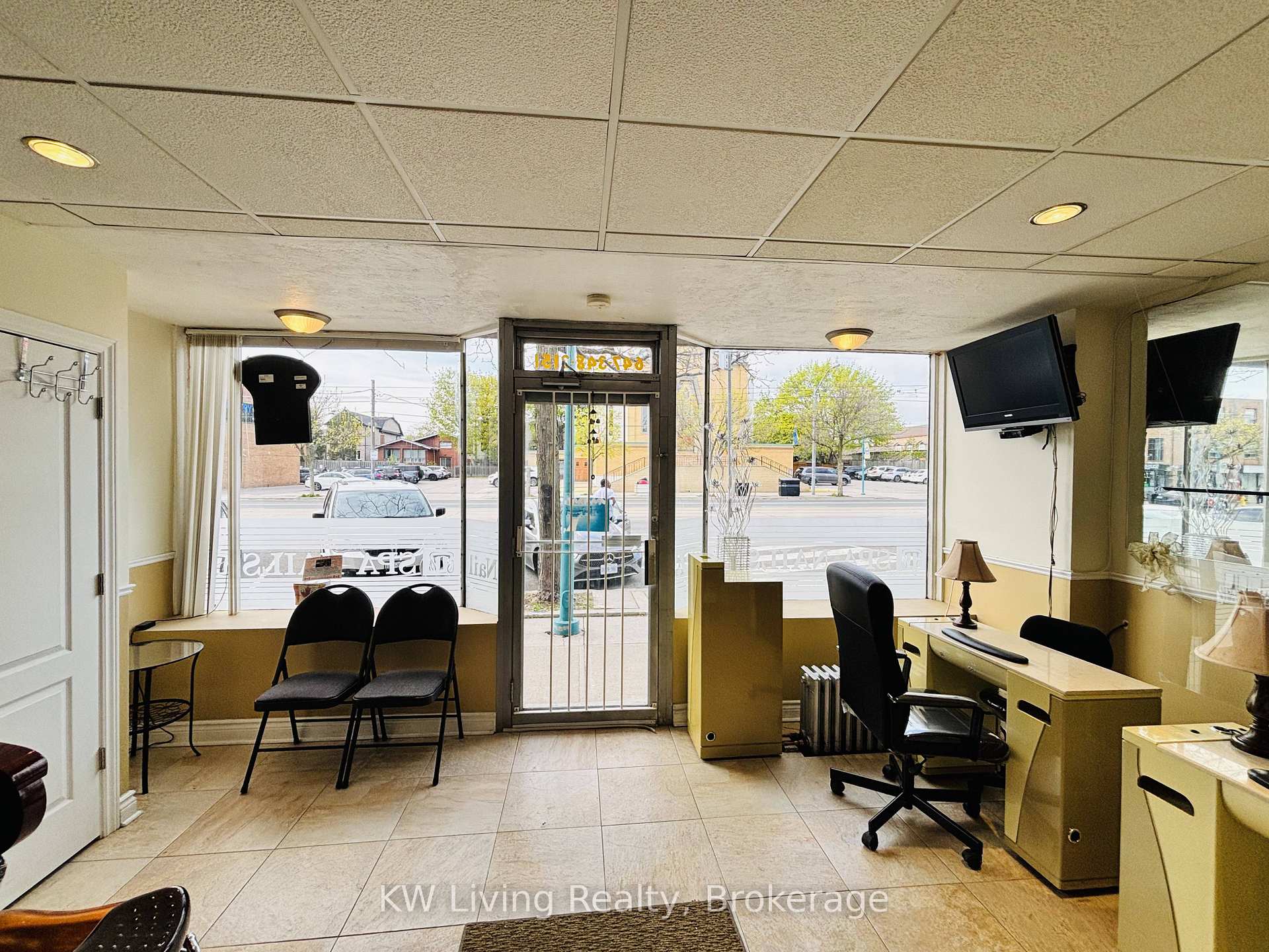 Photo 12 of 3339 Lake Shore Boulevard W, Etobicoke, Long Branch — HOMEH