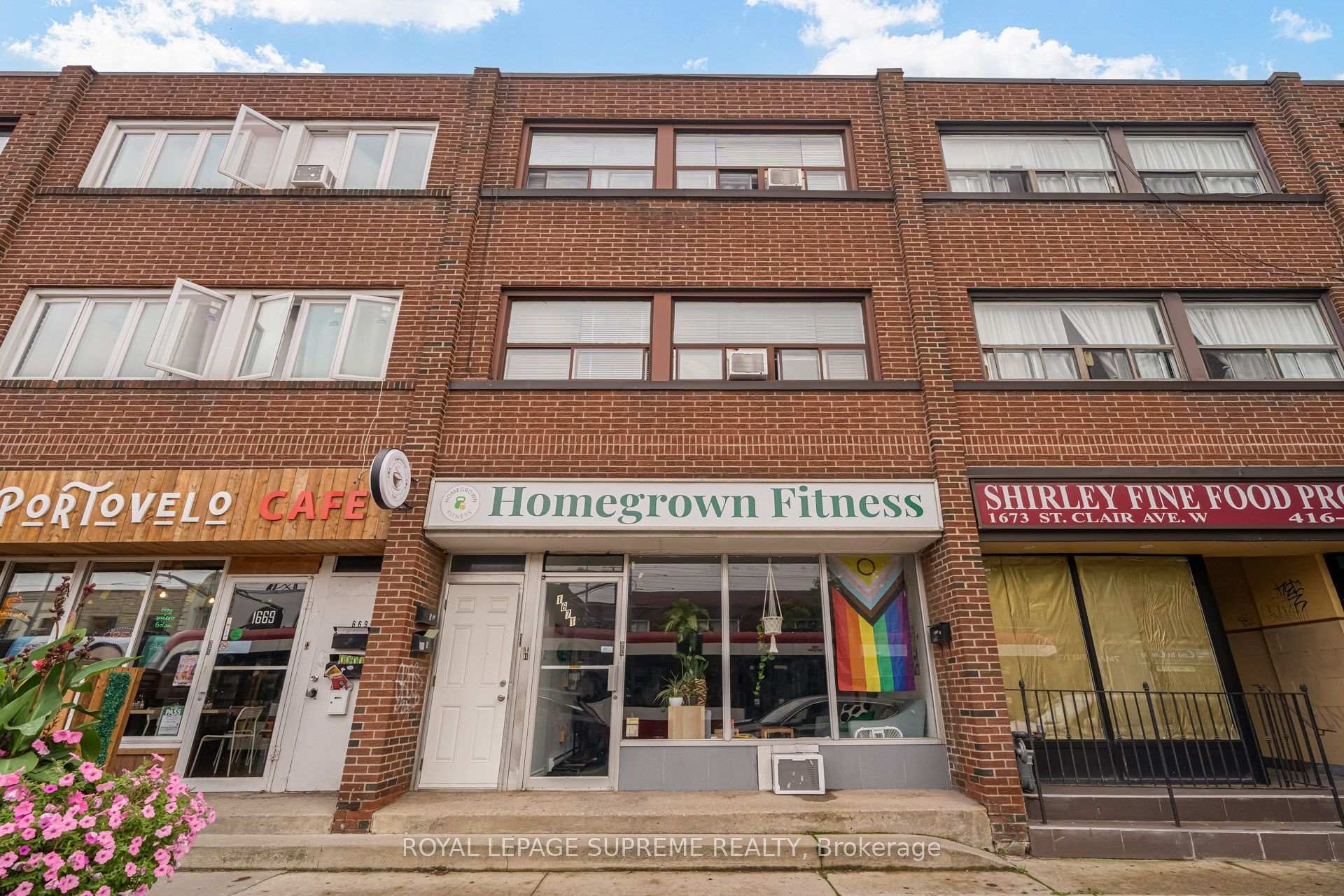 Photo 2 of 1671 St Clair Avenue W, Toronto, Weston-Pellam Park — HOMEH