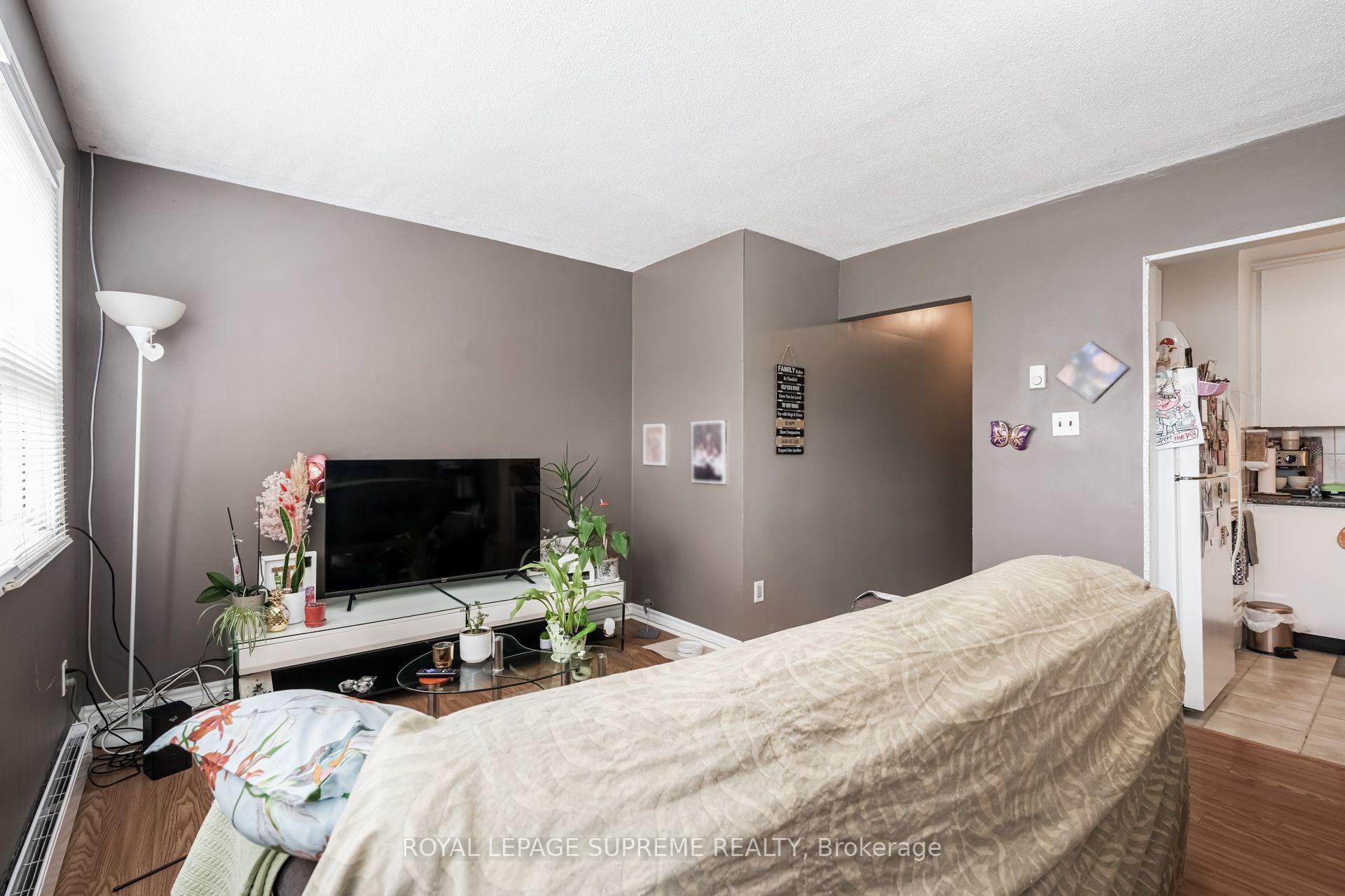 Photo 27 of 1671 St Clair Avenue W, Toronto, Weston-Pellam Park — HOMEH