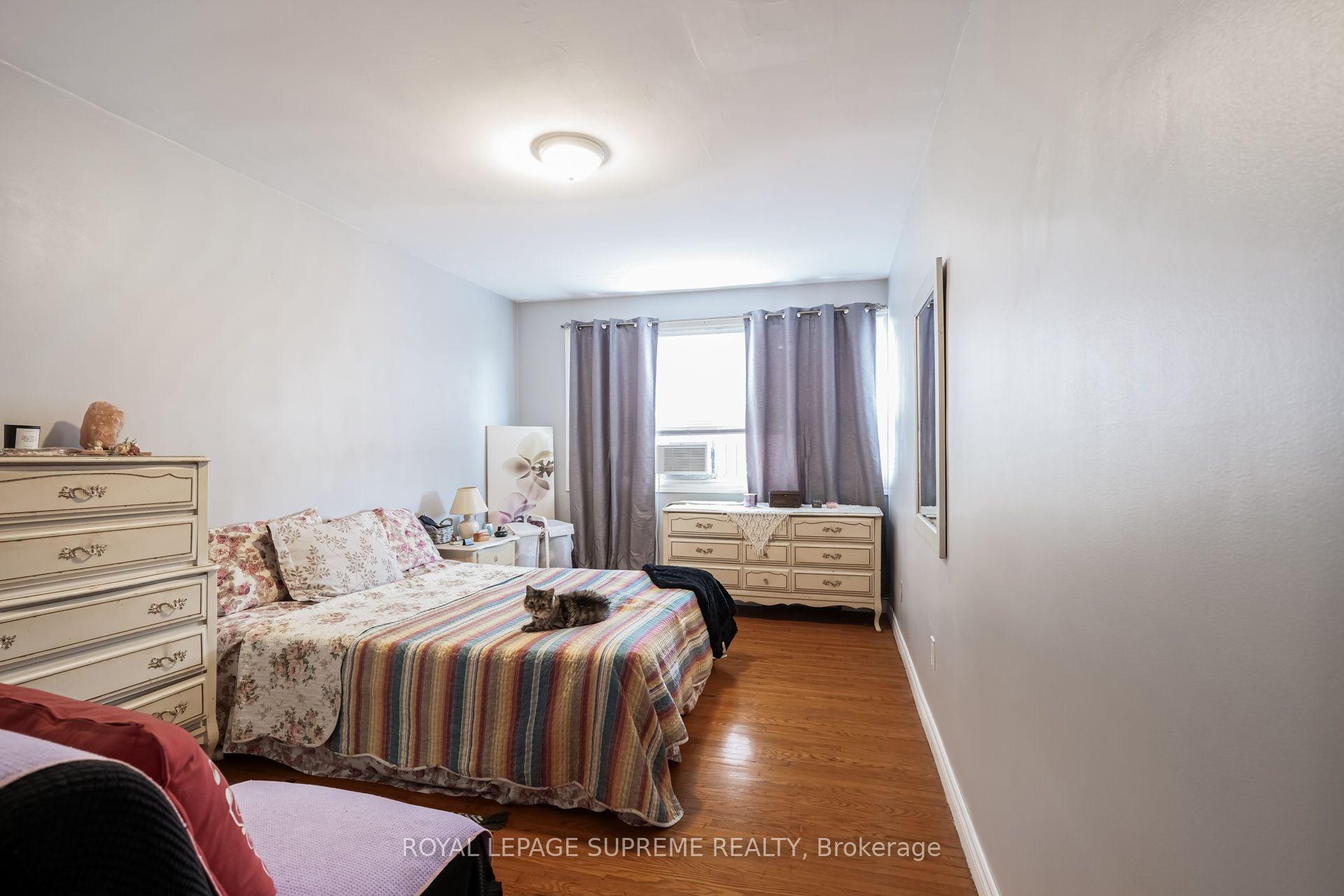 Photo 31 of 1671 St Clair Avenue W, Toronto, Weston-Pellam Park — HOMEH