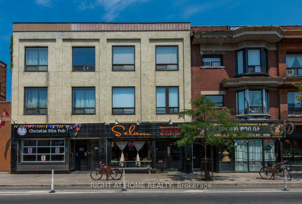 Photo 1 of 812 Bloor Street W, Toronto, Dovercourt-Wallace Emerson-Junction — HOMEH