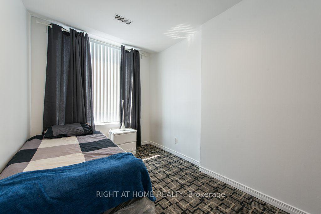 Photo 10 of 812 Bloor Street W, Toronto, Dovercourt-Wallace Emerson-Junction — HOMEH