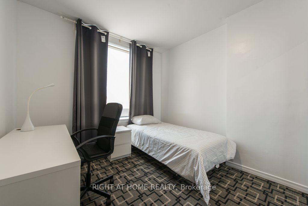Photo 25 of 812 Bloor Street W, Toronto, Dovercourt-Wallace Emerson-Junction — HOMEH