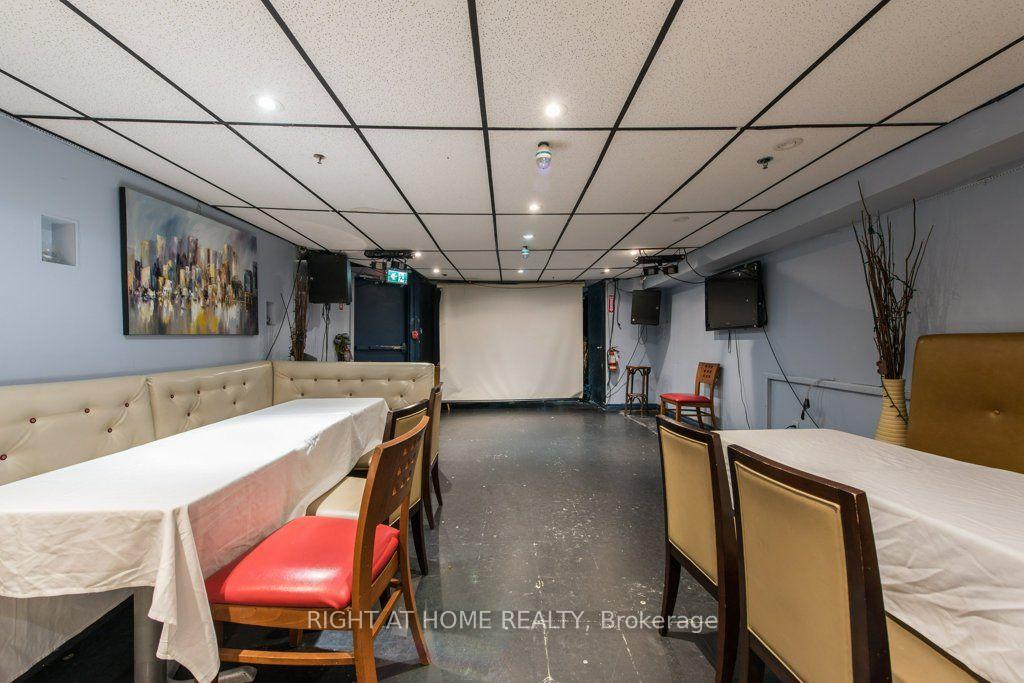 Photo 29 of 812 Bloor Street W, Toronto, Dovercourt-Wallace Emerson-Junction — HOMEH