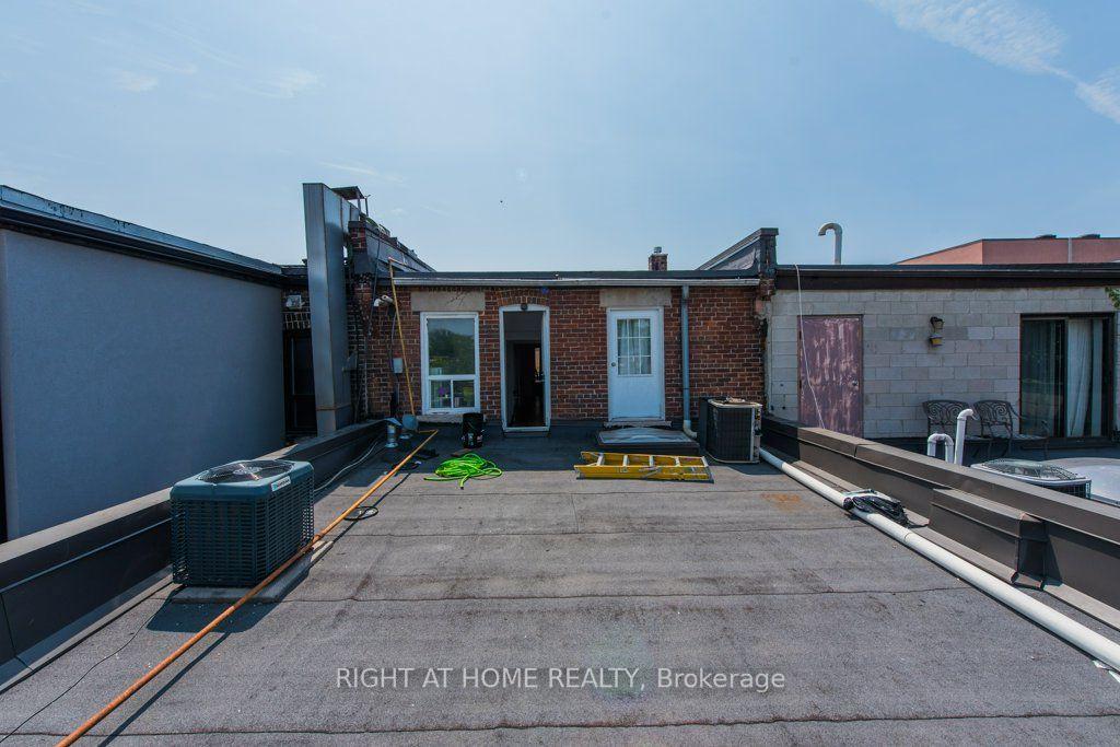 Photo 33 of 812 Bloor Street W, Toronto, Dovercourt-Wallace Emerson-Junction — HOMEH