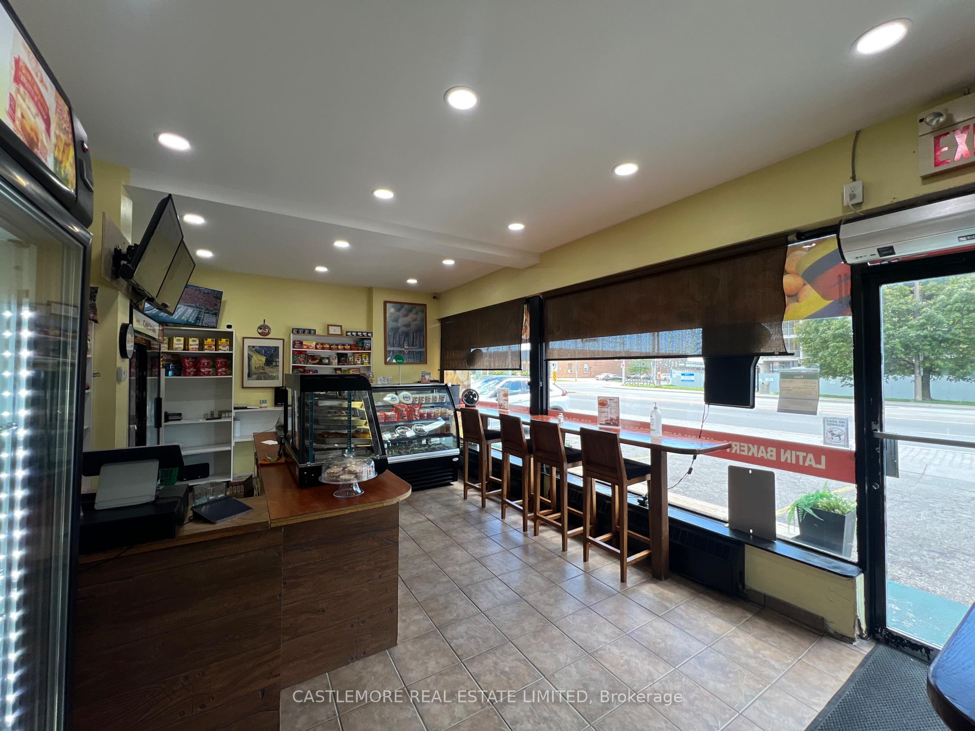 Photo 3 of 803 lakeshore Road, Mississauga, Lakeview — HOMEH
