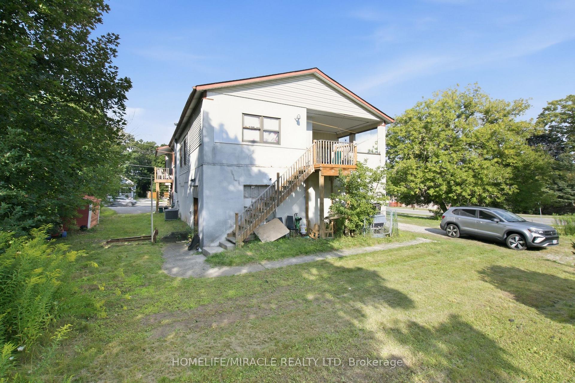 Photo 45 of 126 Main Street North, Halton Hills, Acton — HOMEH