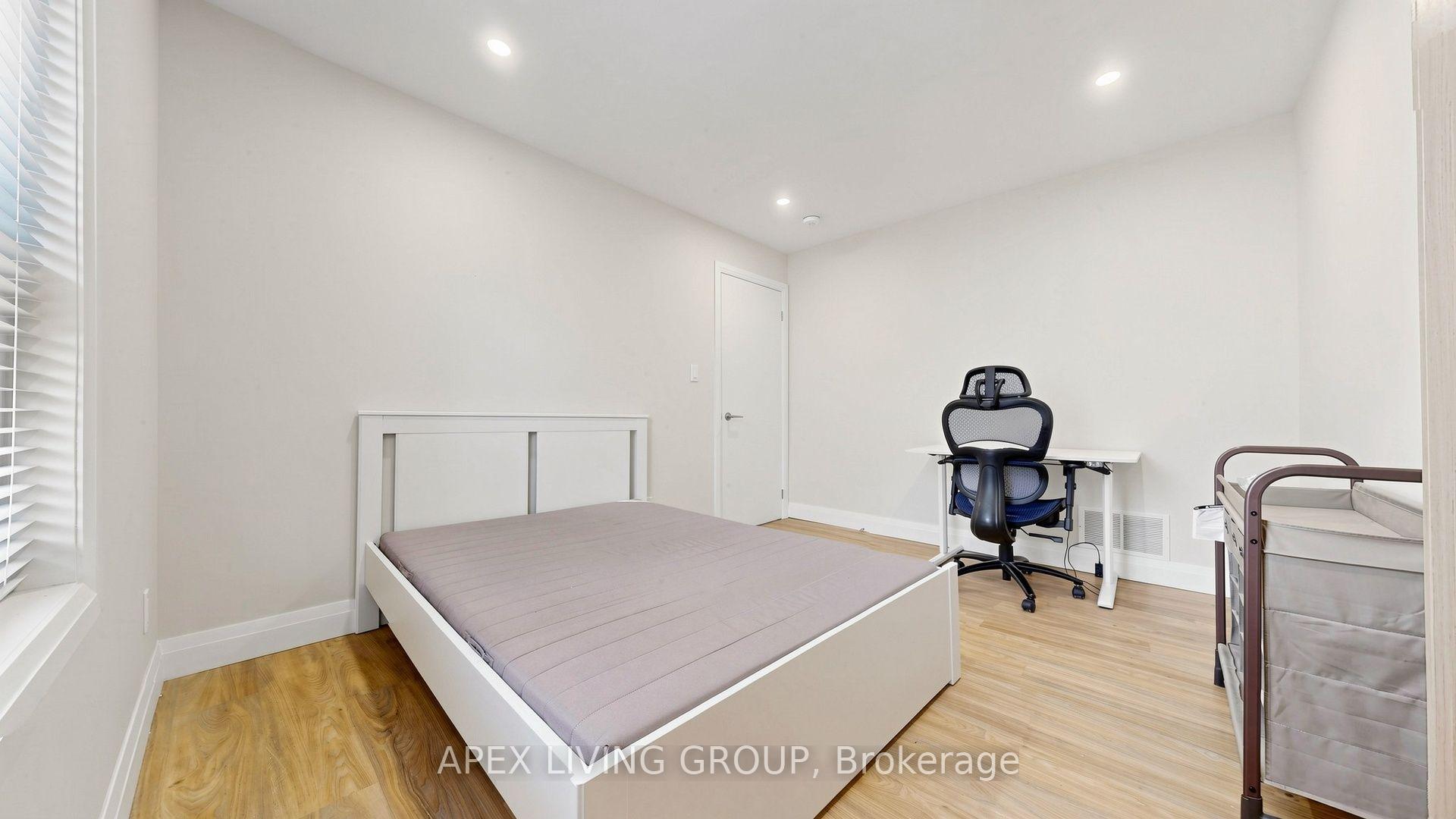 Photo 36 of 10 Mimico Avenue, Etobicoke, Mimico — HOMEH