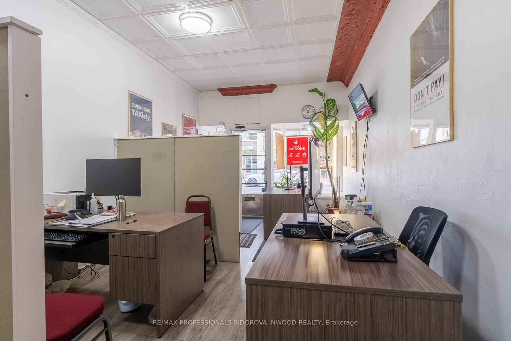Photo 8 of 1665 Bloor Street W, Toronto, High Park-Swansea — HOMEH