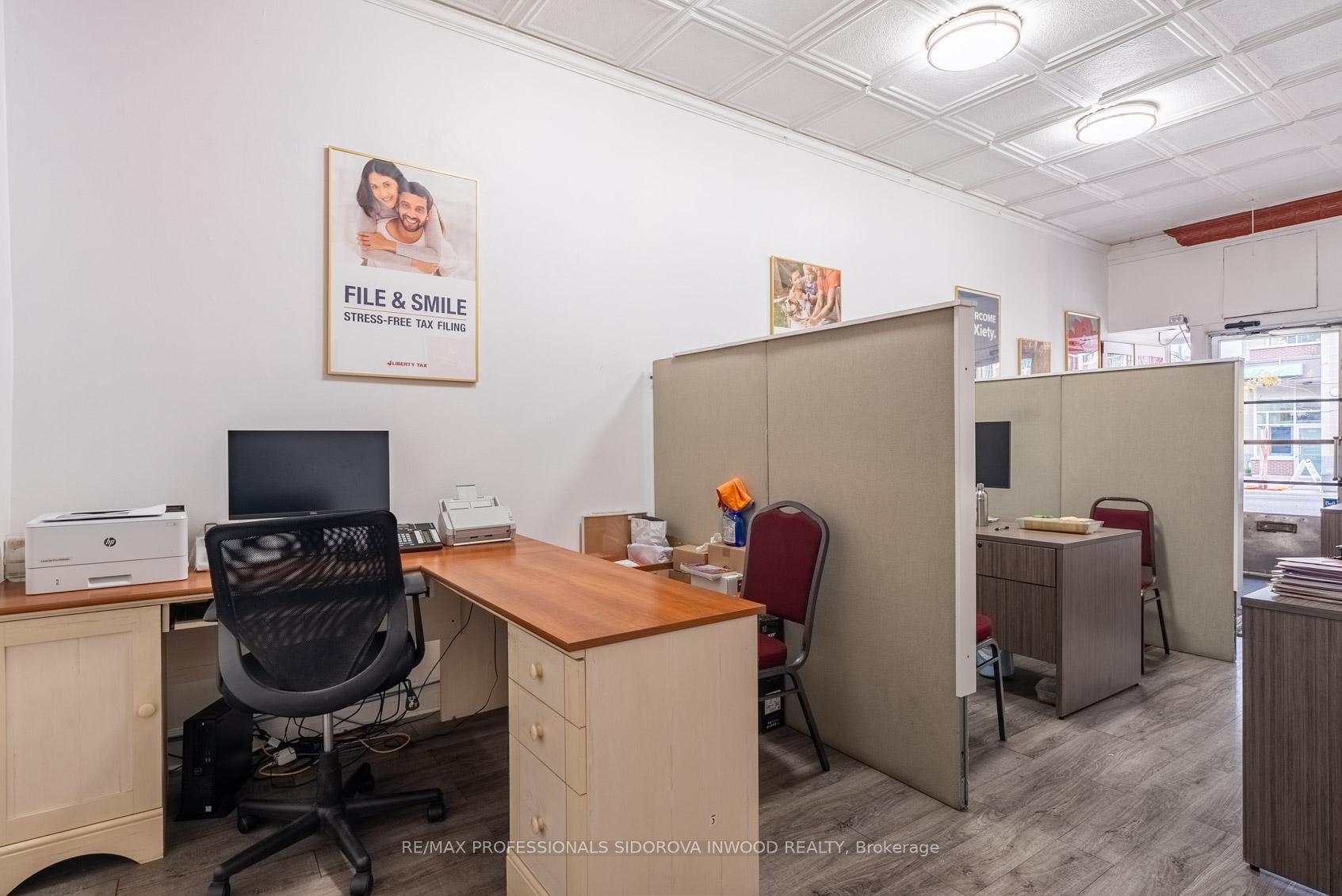 Photo 9 of 1665 Bloor Street W, Toronto, High Park-Swansea — HOMEH