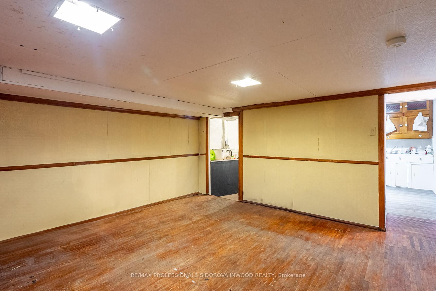 Photo 19 of 1665 Bloor Street W, Toronto, High Park-Swansea — HOMEH