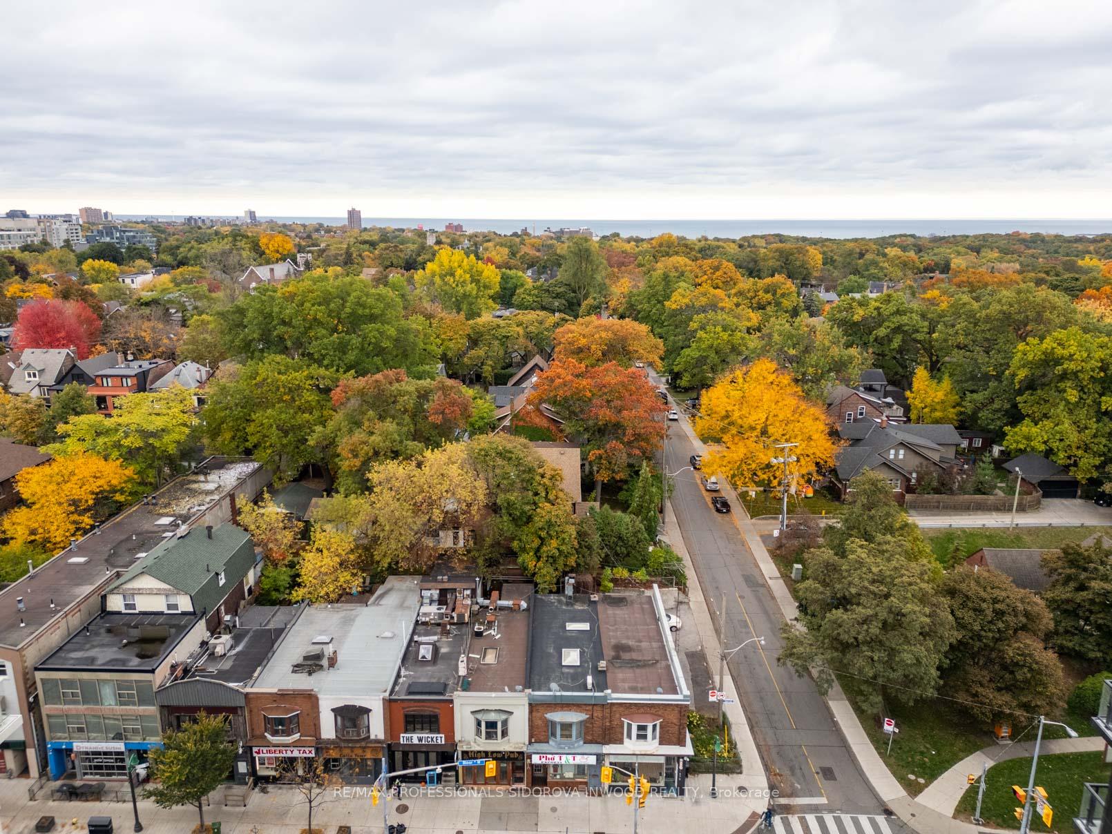Photo 23 of 1665 Bloor Street W, Toronto, High Park-Swansea — HOMEH