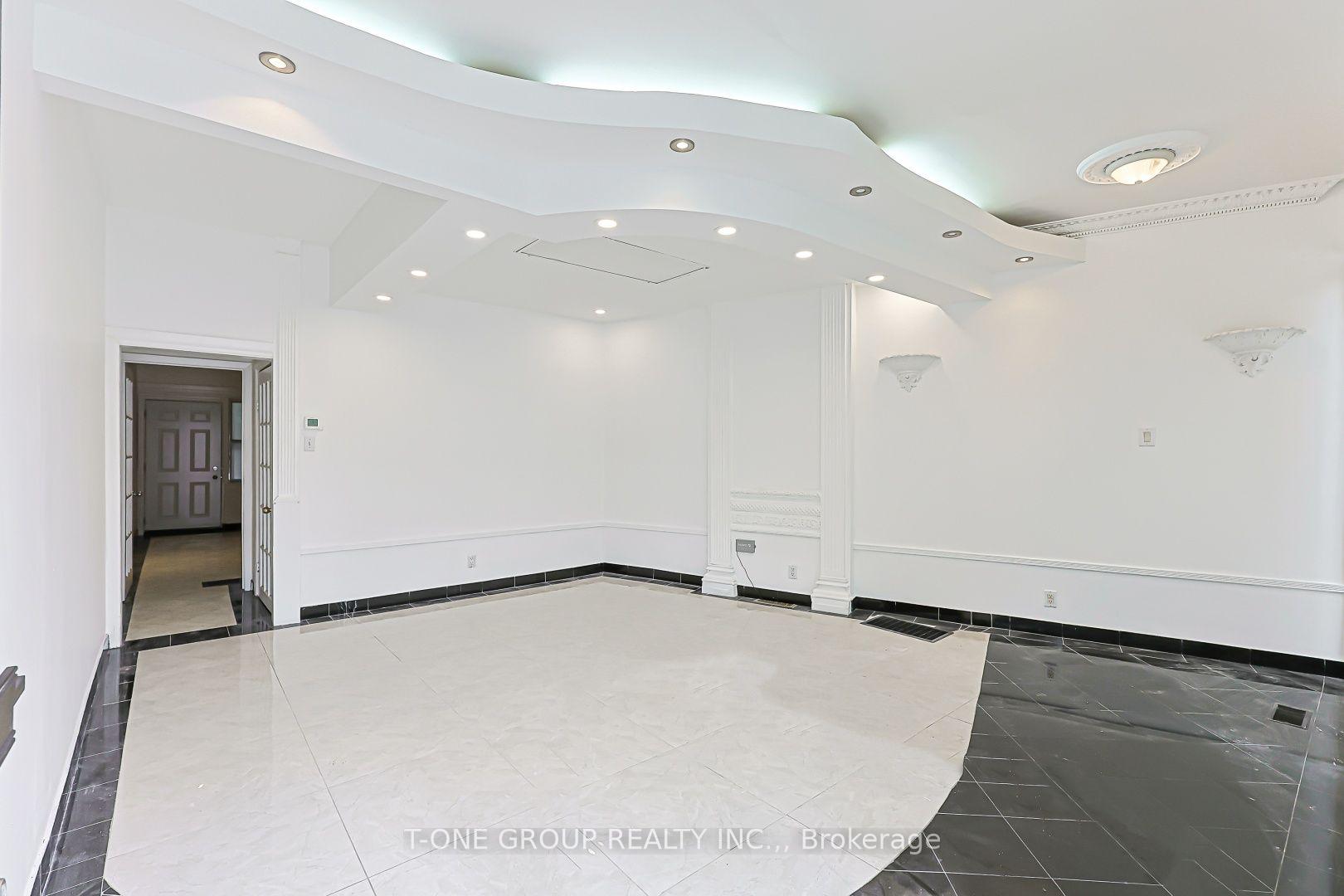 Photo 3 of 3287 Dundas Street W, Toronto, Junction Area — HOMEH