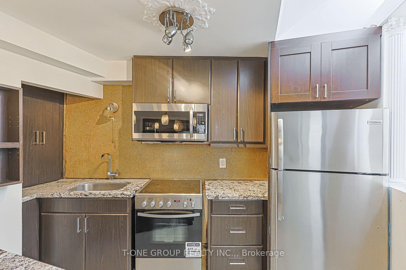 Photo 15 of 3287 Dundas Street W, Toronto, Junction Area — HOMEH