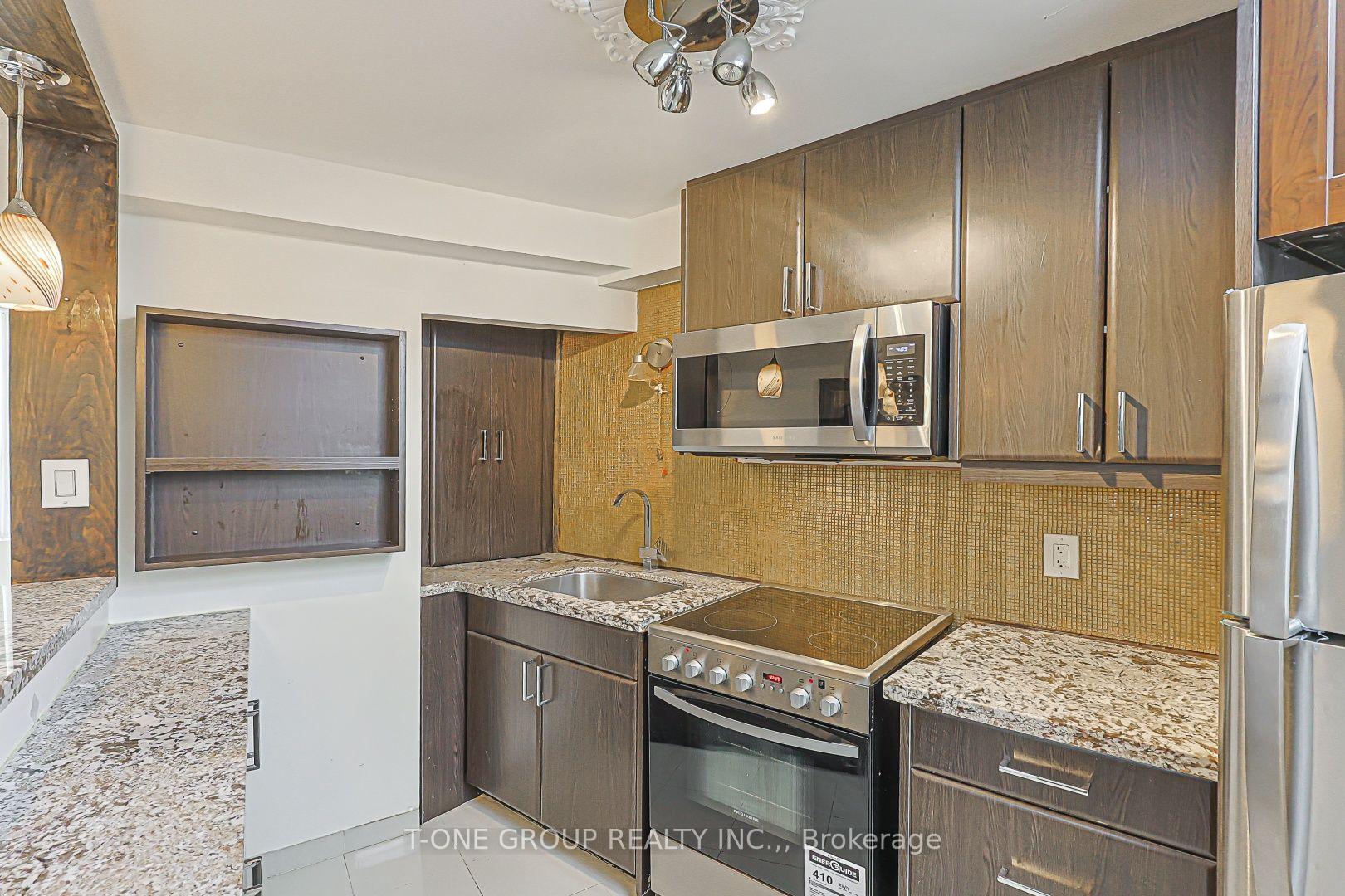 Photo 16 of 3287 Dundas Street W, Toronto, Junction Area — HOMEH