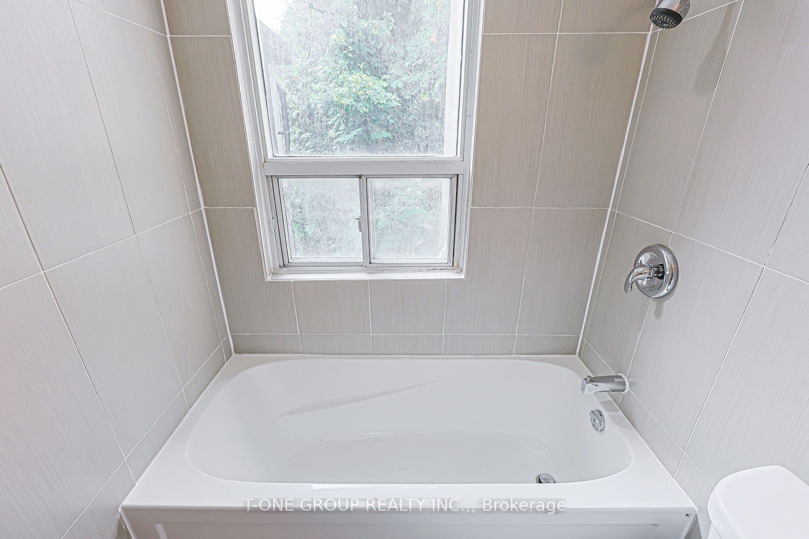 Photo 23 of 3287 Dundas Street W, Toronto, Junction Area — HOMEH
