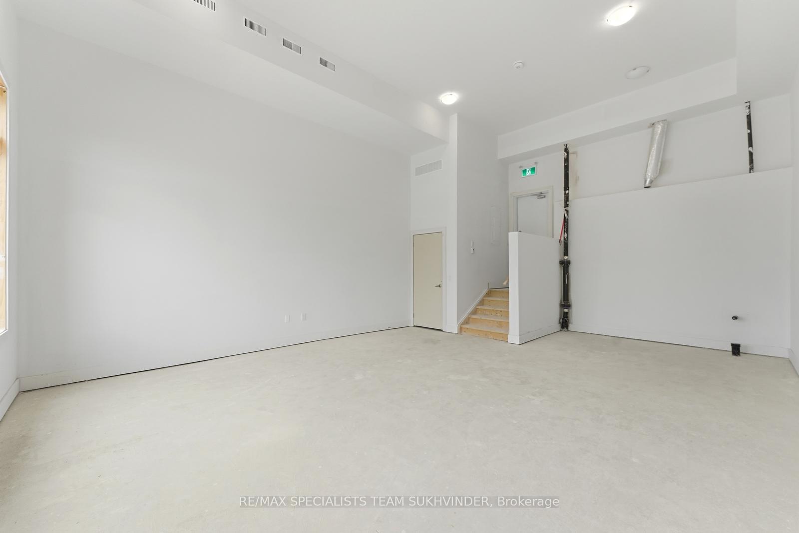 Photo 5 of 134 Falby Road, Brampton, Bram East — HOMEH