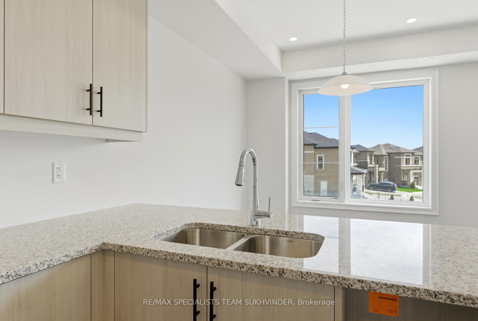 Photo 18 of 134 Falby Road, Brampton, Bram East — HOMEH
