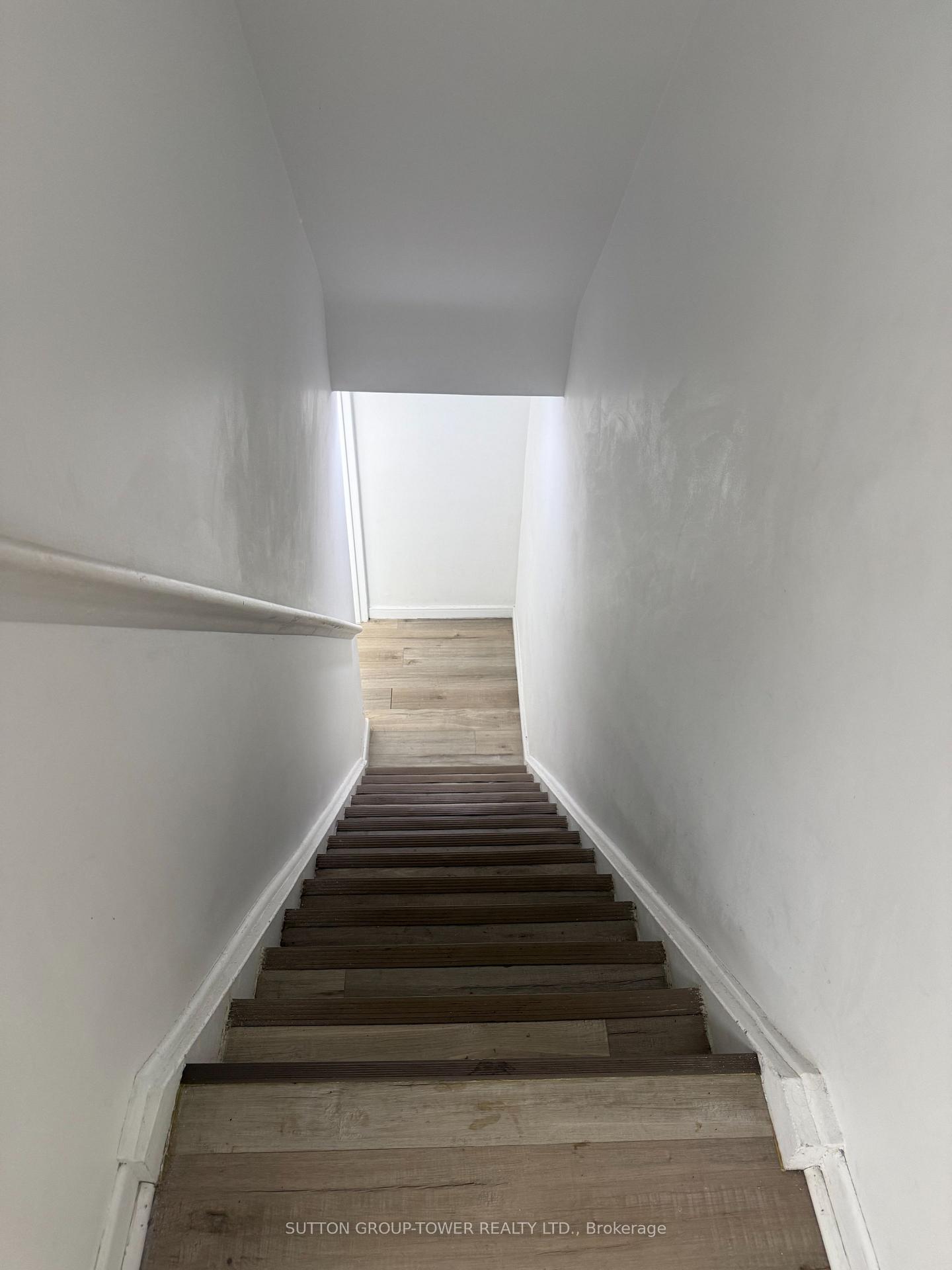 Photo 6 of 684 Wilson Avenue, North York, Downsview-Roding-CFB — HOMEH