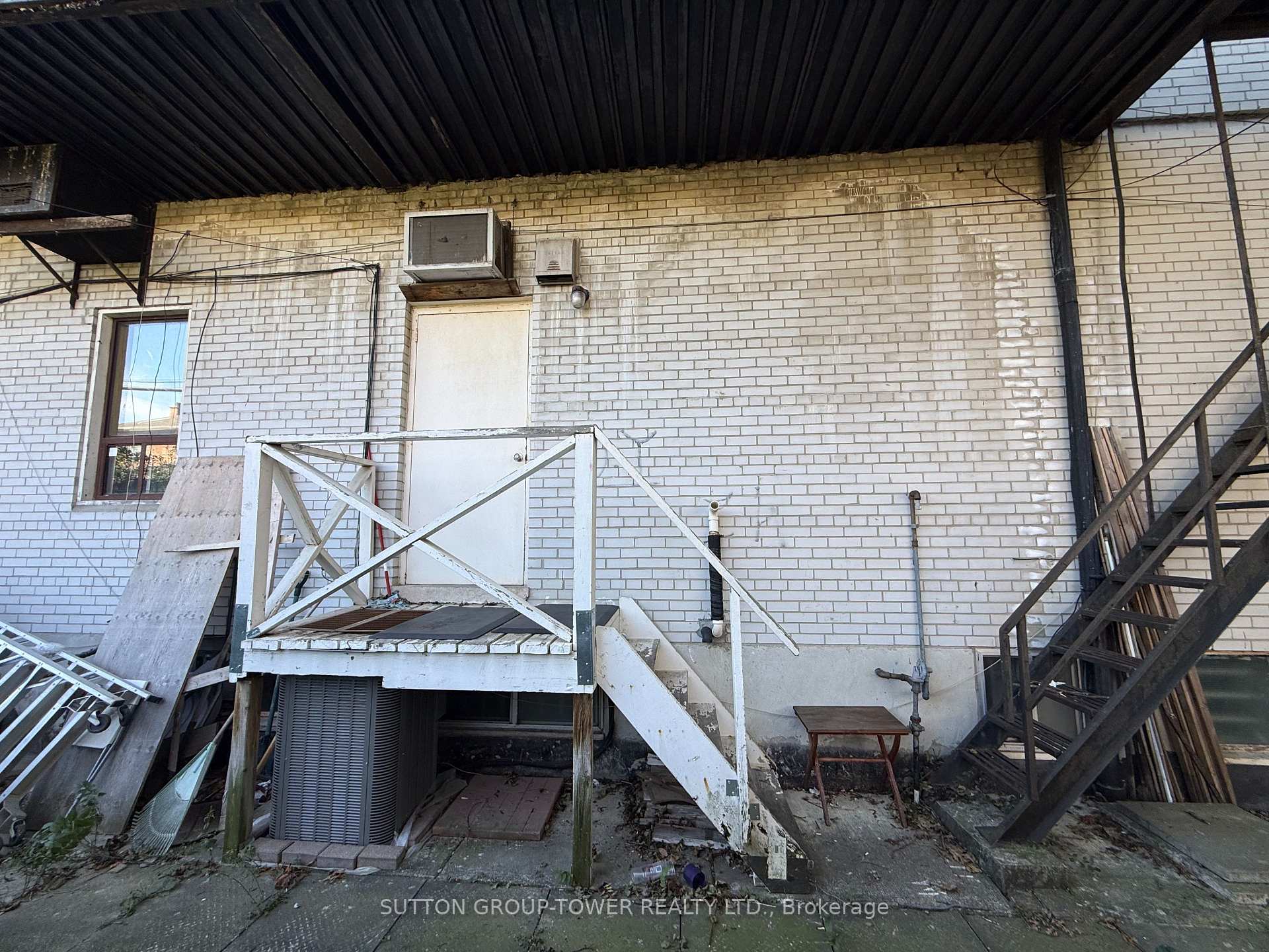 Photo 19 of 684 Wilson Avenue, North York, Downsview-Roding-CFB — HOMEH