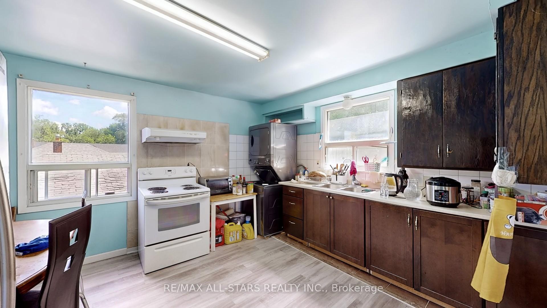 Photo 17 of 88 Elliott Street, Brampton, Downtown Brampton — HOMEH