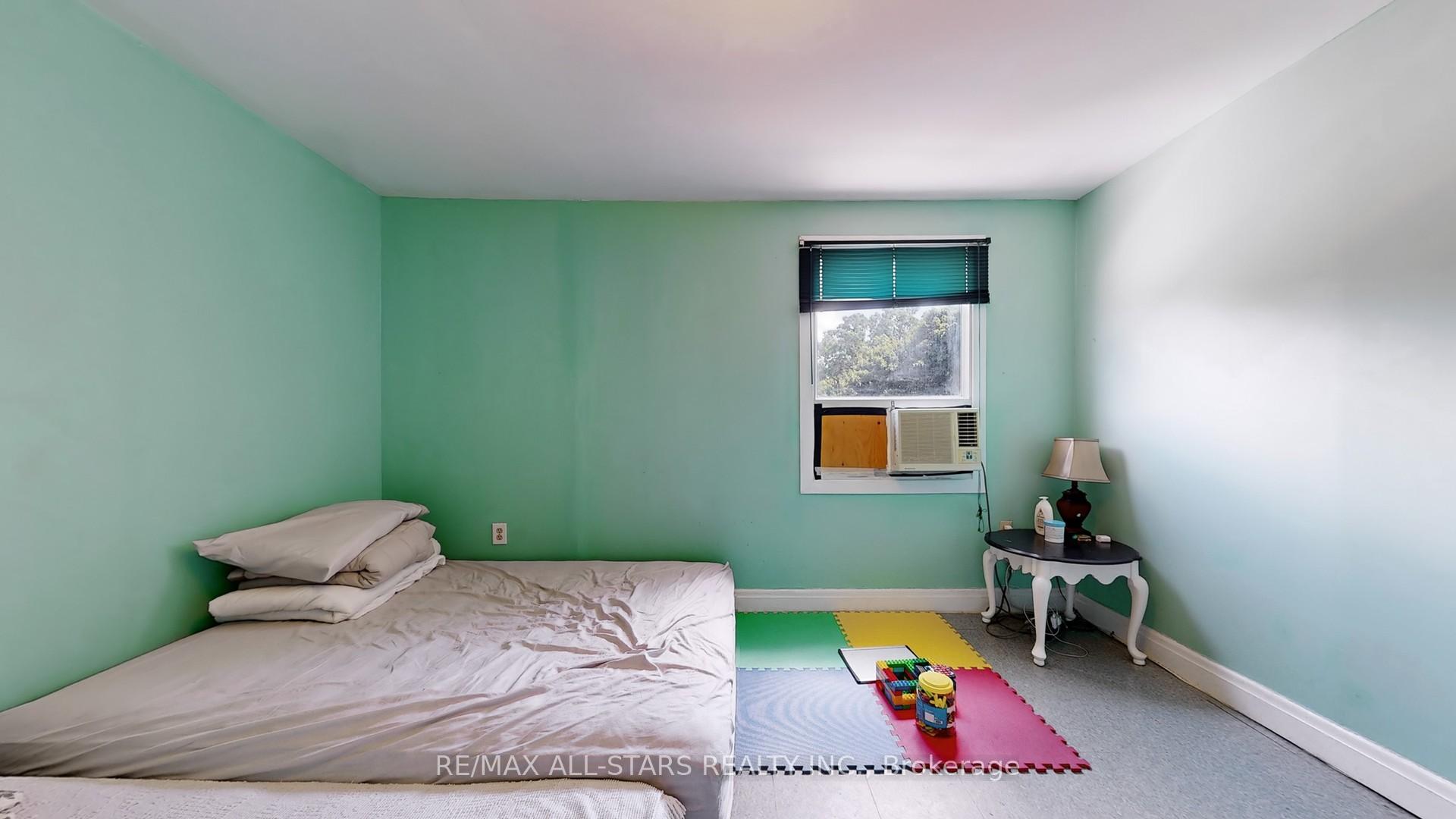 Photo 20 of 88 Elliott Street, Brampton, Downtown Brampton — HOMEH