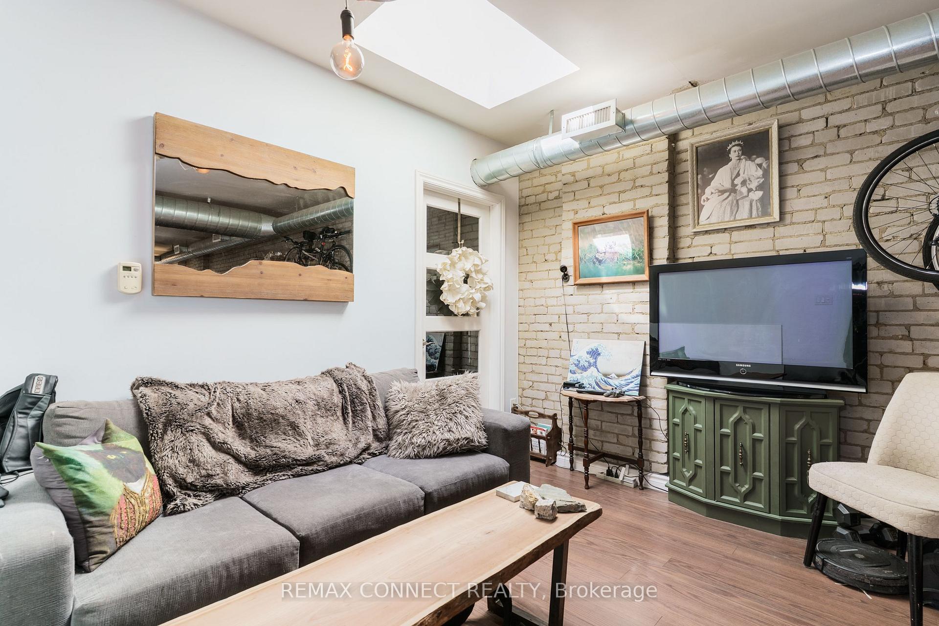 Photo 24 of 359 Roncesvalles Avenue, Toronto, Roncesvalles — HOMEH