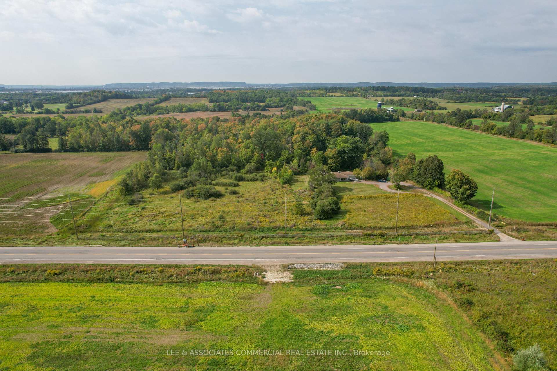 Photo 4 of 8584 Trafalgar Road, Halton Hills, Rural Halton Hills — HOMEH