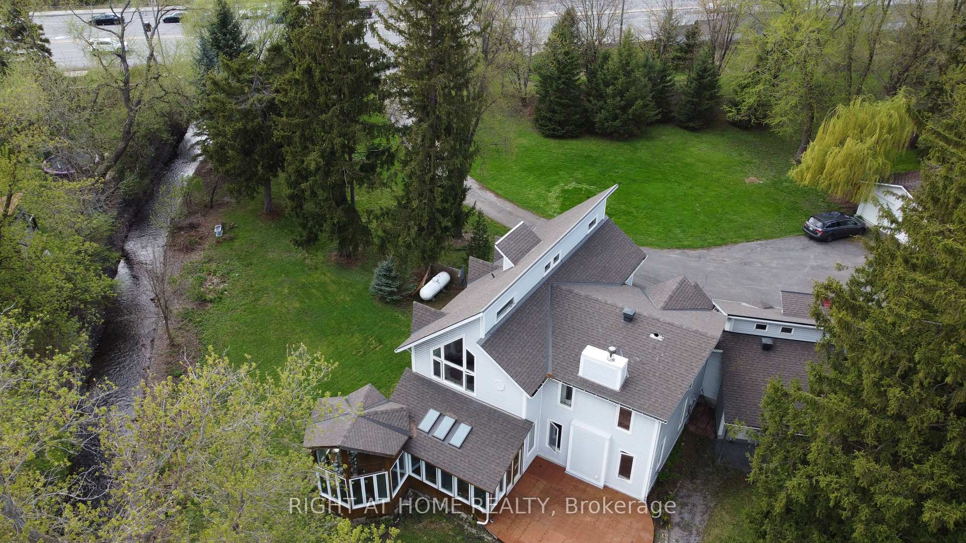 Photo 5 of 3208 Richmond Road, Ottawa, Bruce Farm/Graham Park/Qualicum/Bellands — HOMEH